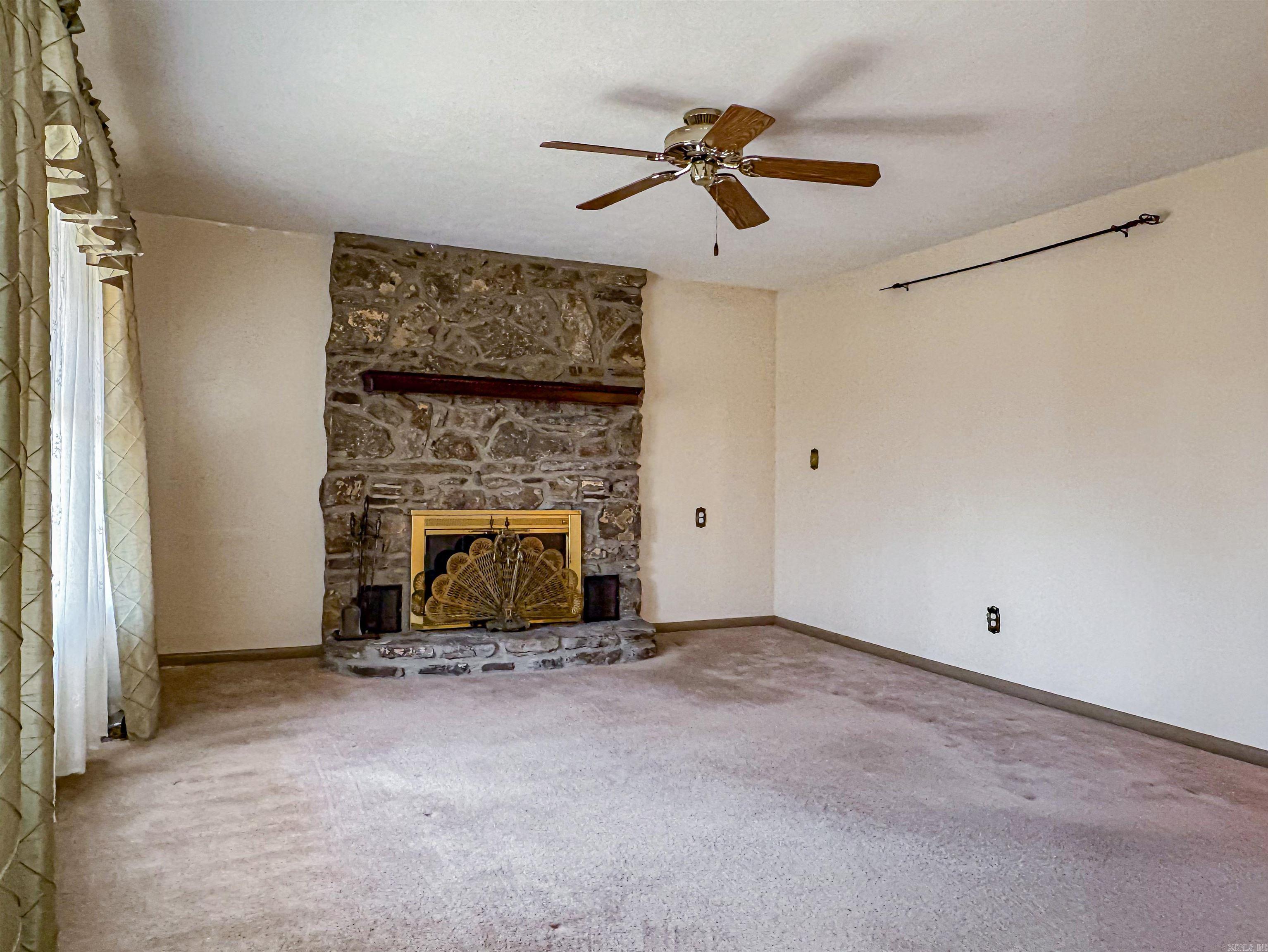 MARC-LYN ESTATES - Residential