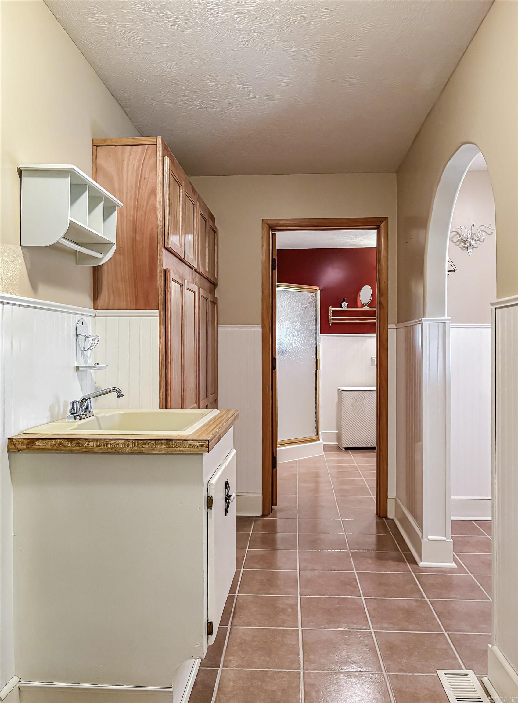 MARC-LYN ESTATES - Residential