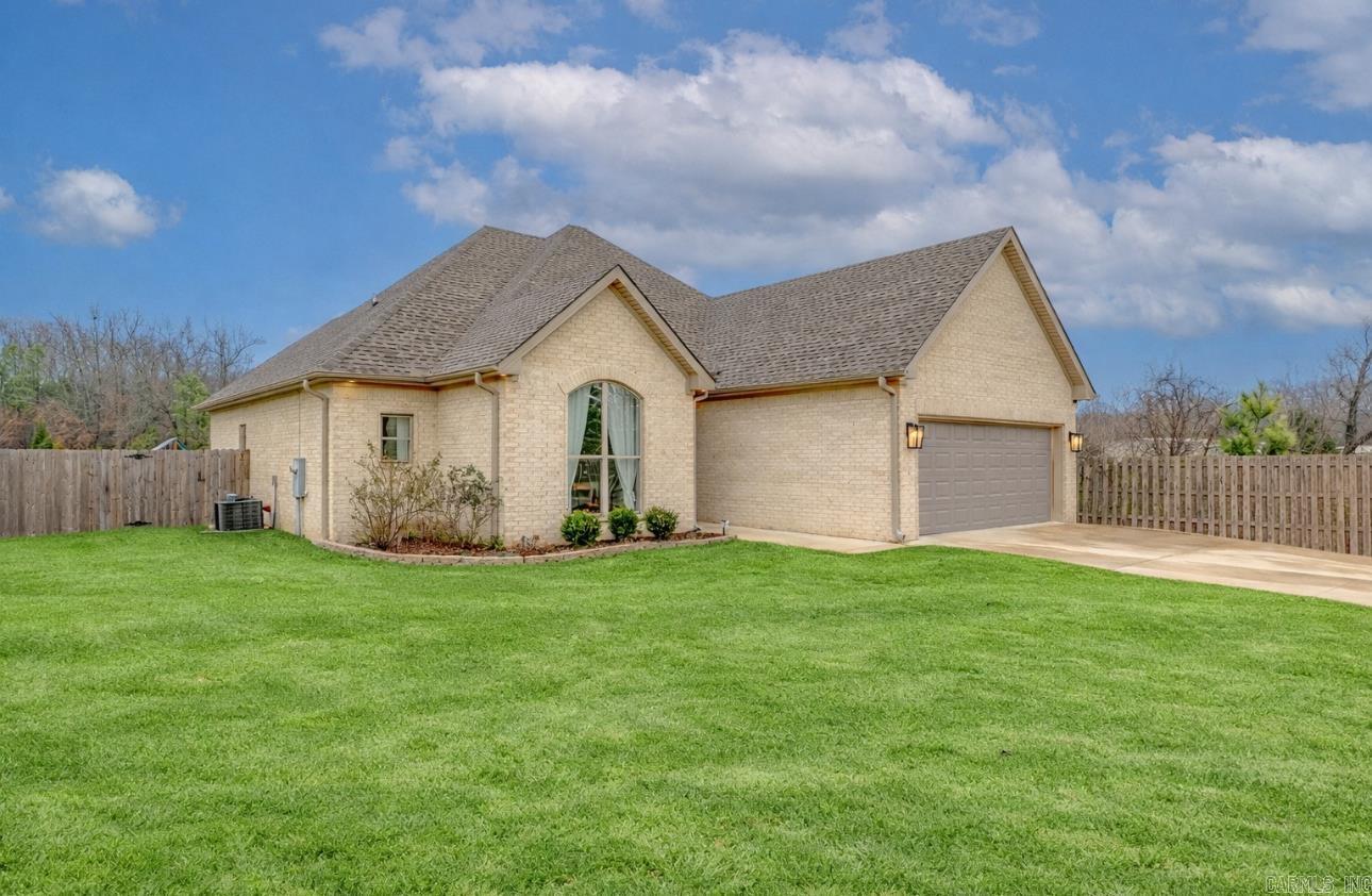 VALLEY VIEW MANOR - Residential