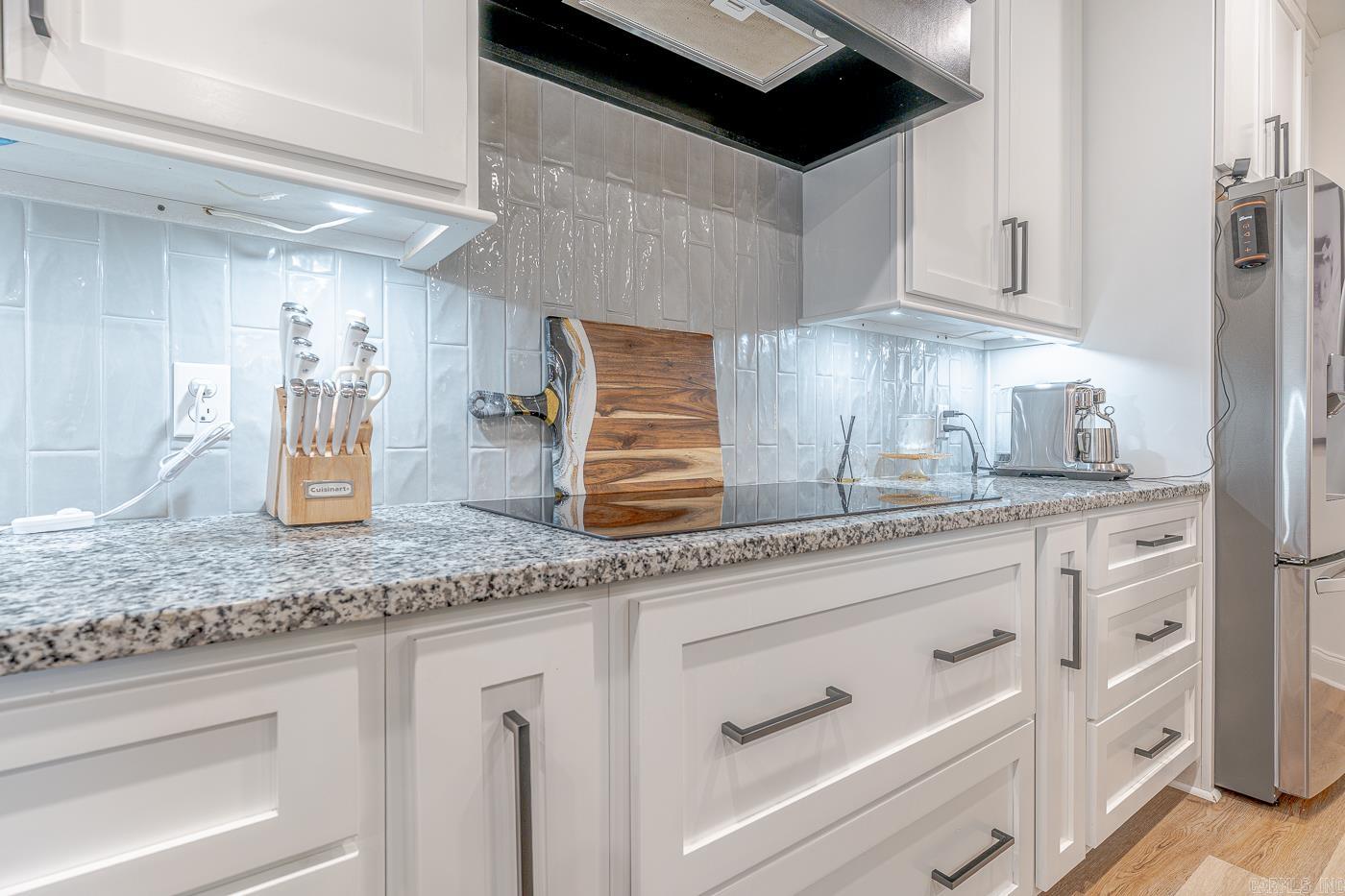 VALLEY VIEW MANOR - Residential