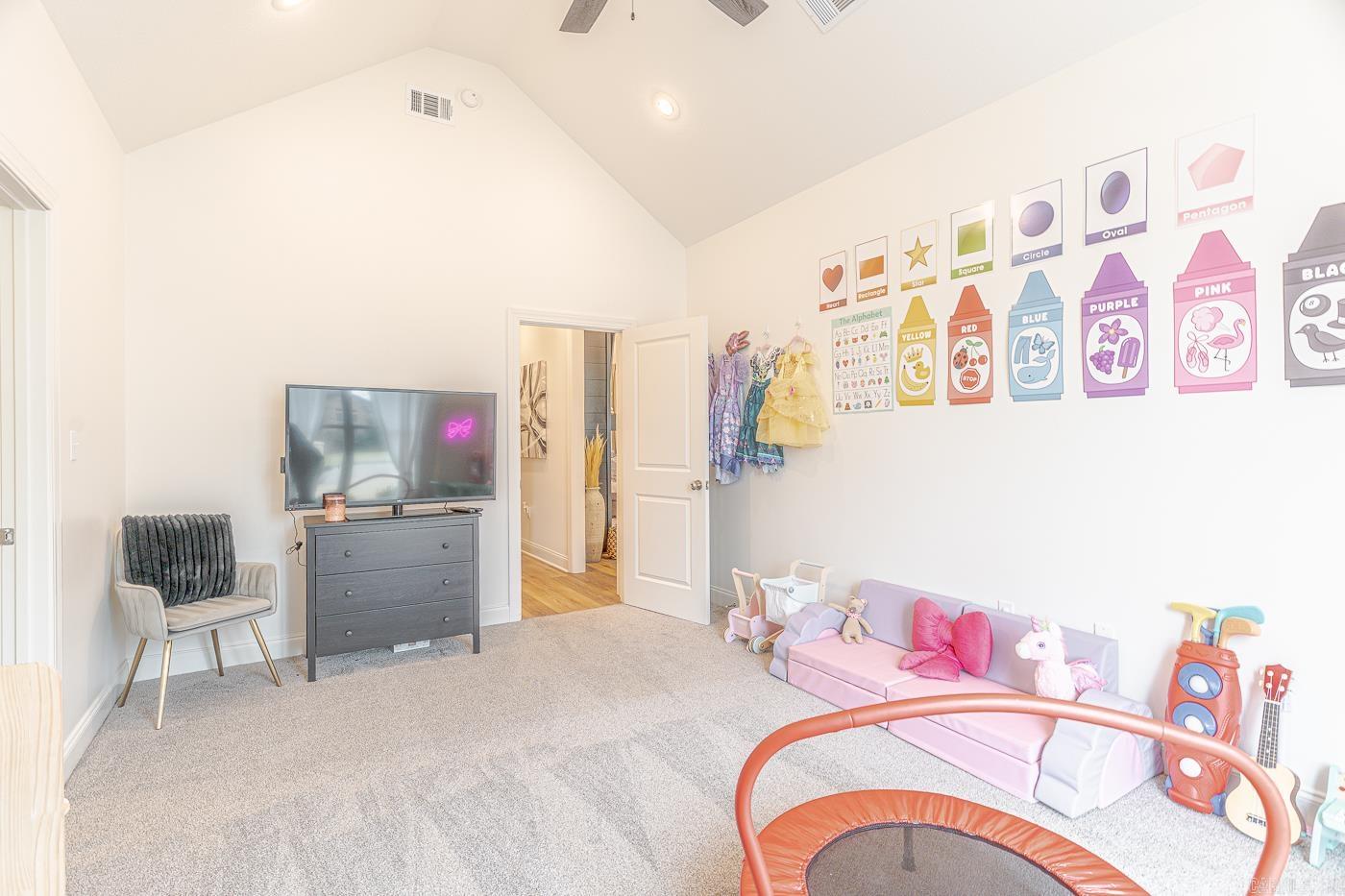 VALLEY VIEW MANOR - Residential