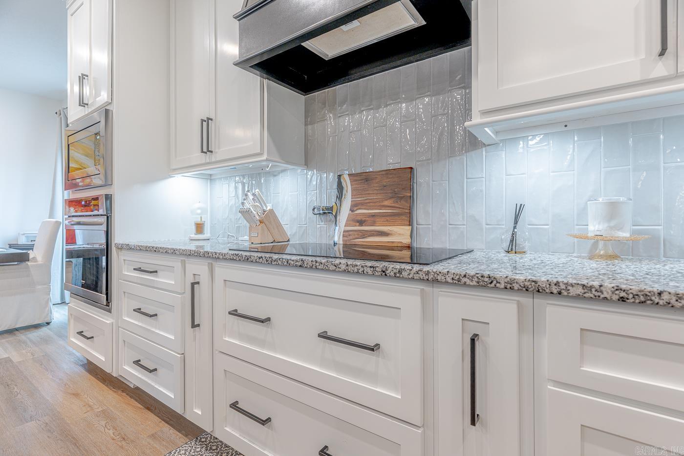 VALLEY VIEW MANOR - Residential