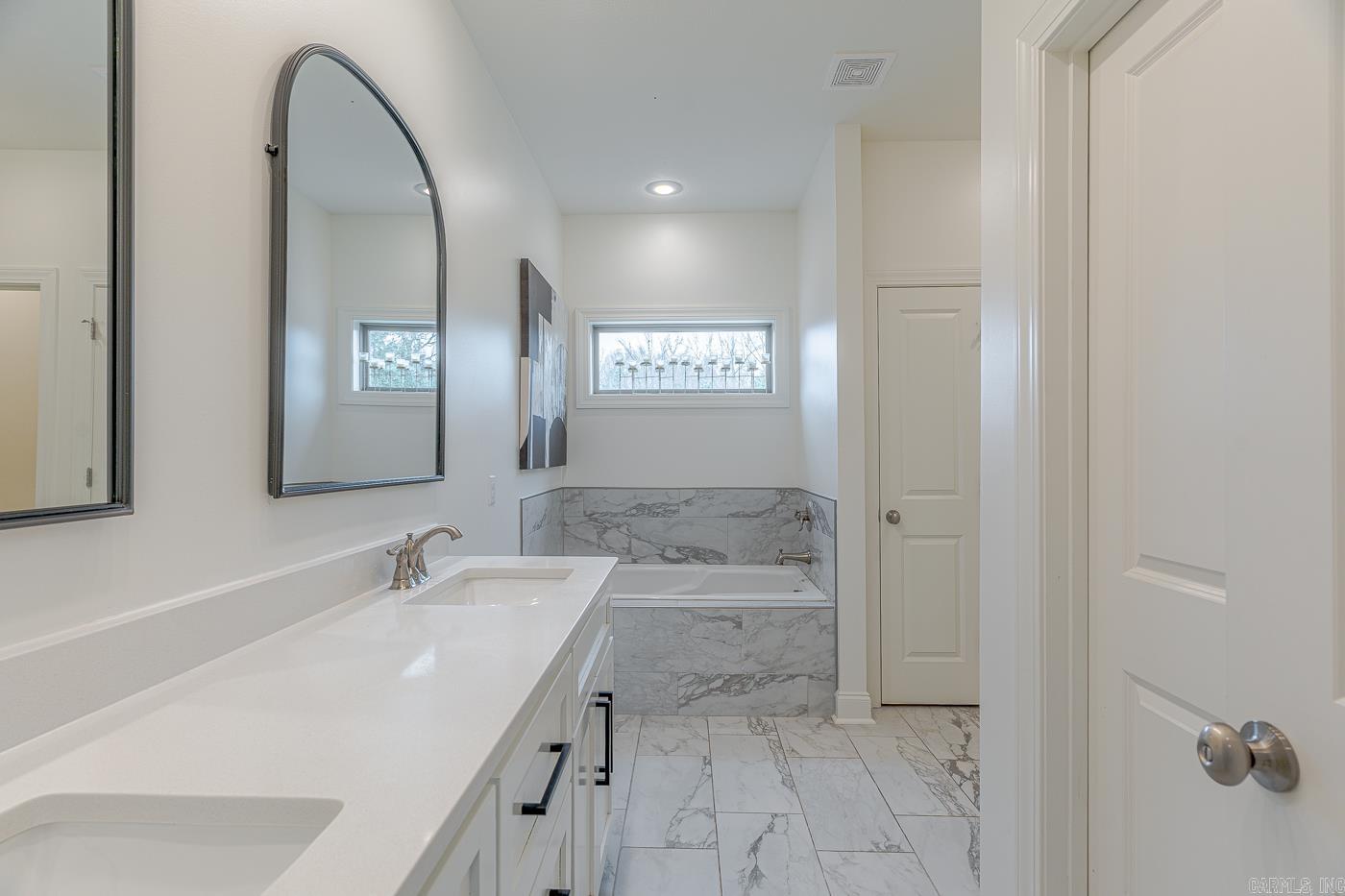 VALLEY VIEW MANOR - Residential