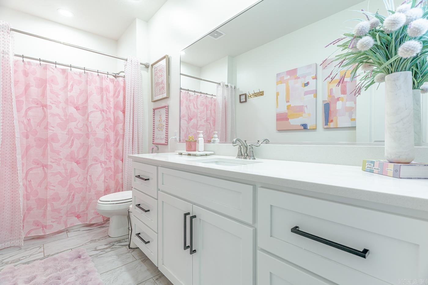 VALLEY VIEW MANOR - Residential