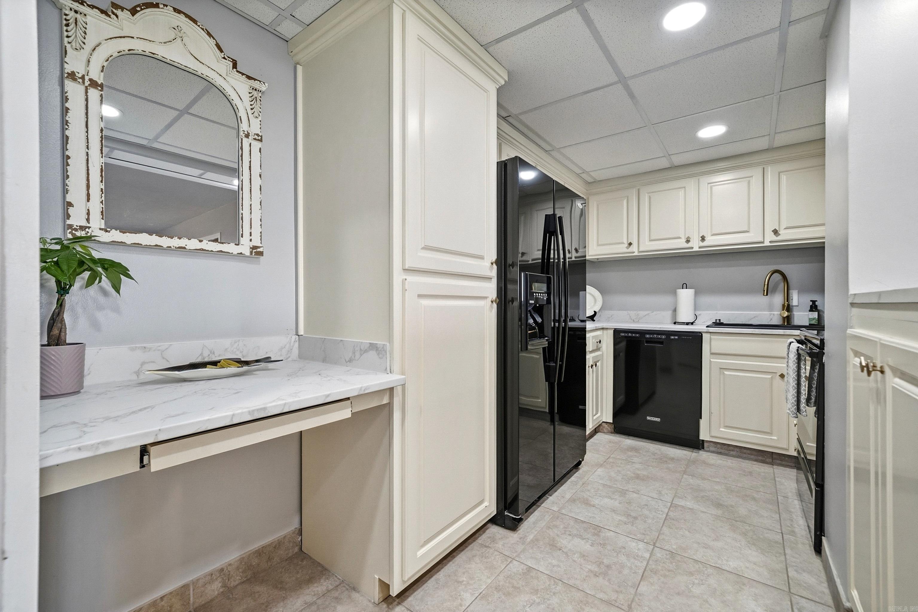 BEACON MANOR HPR - Residential