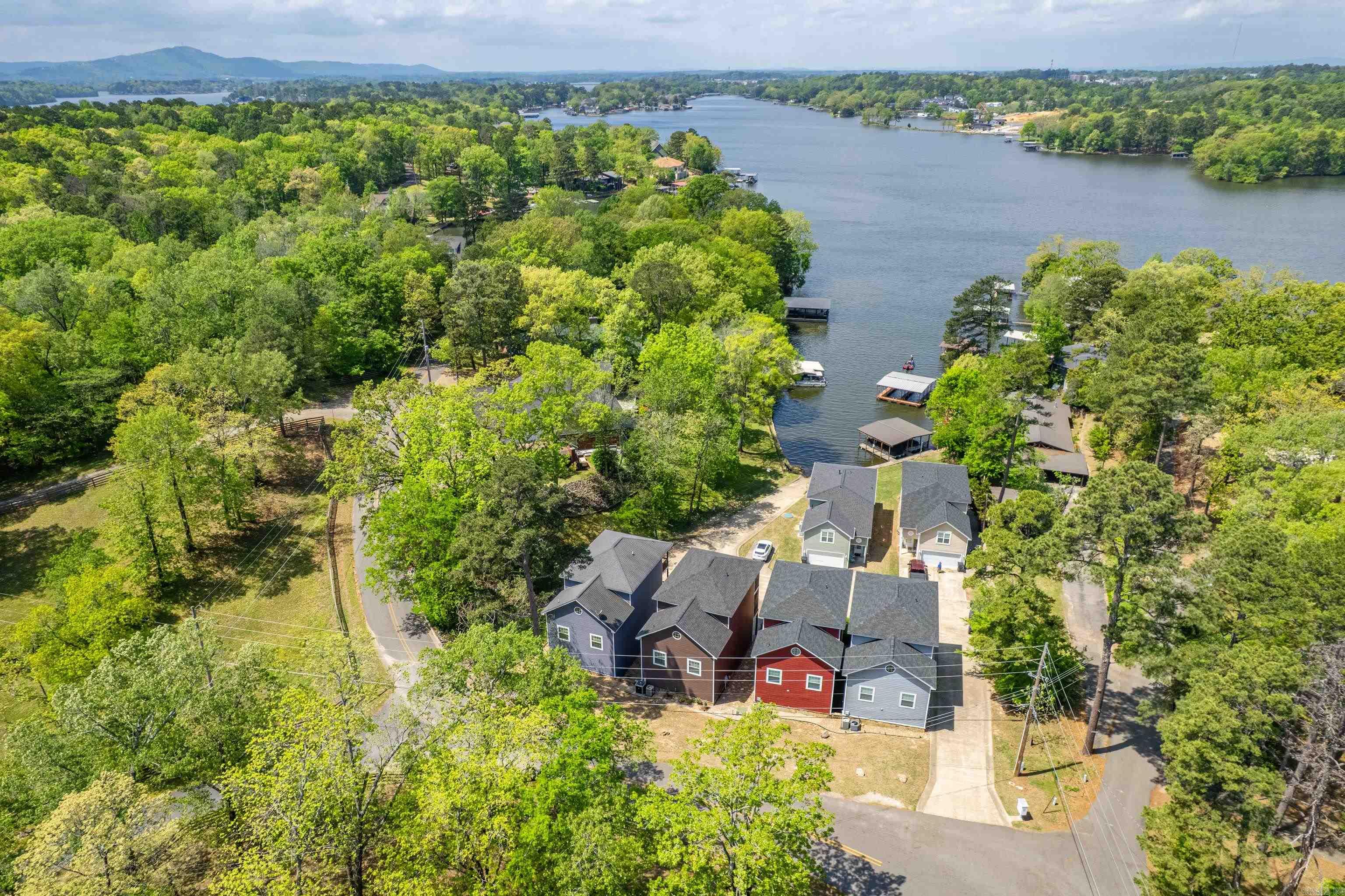 The Villas at Bayshore - Residential