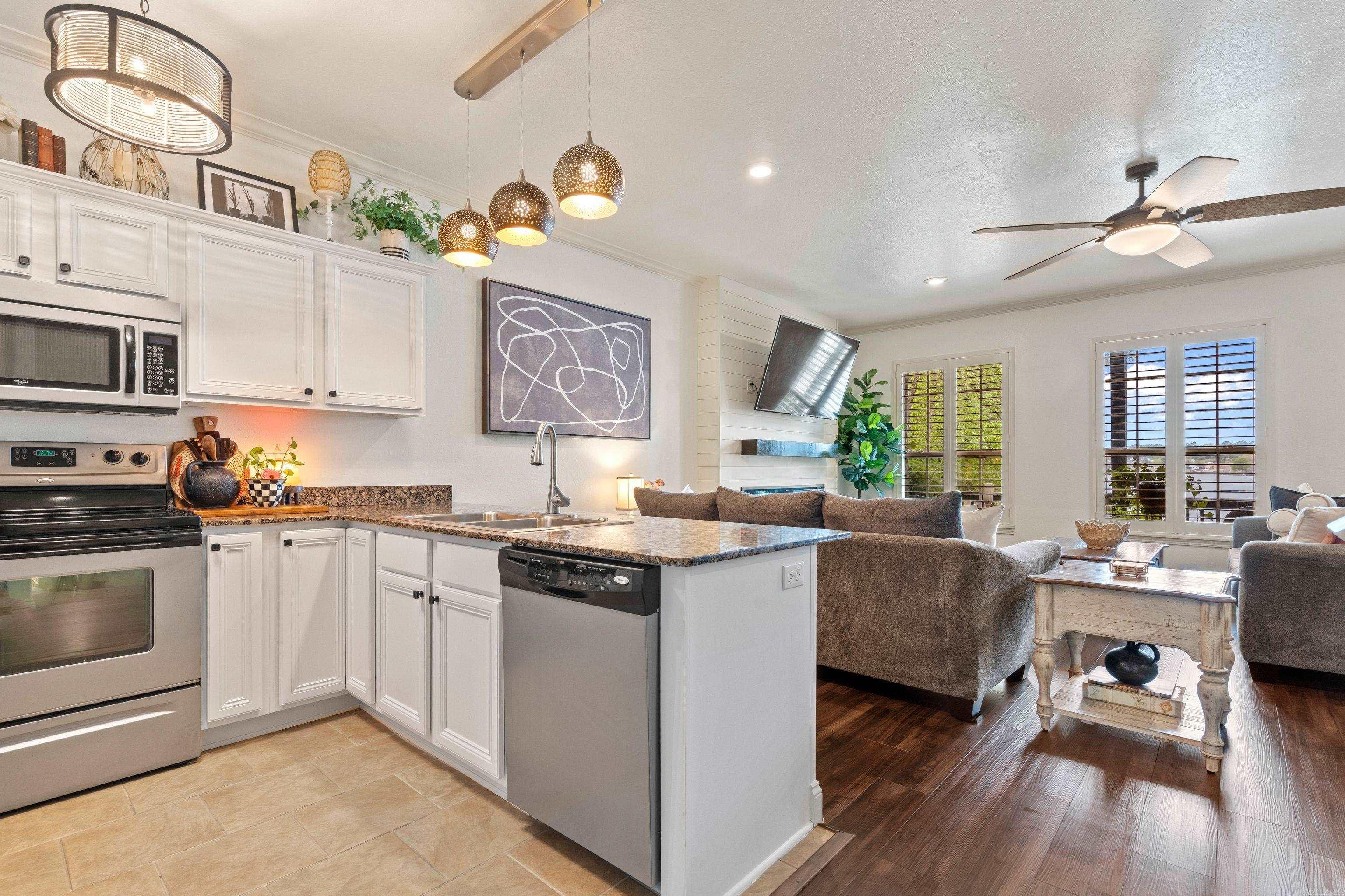 The Villas at Bayshore - Residential