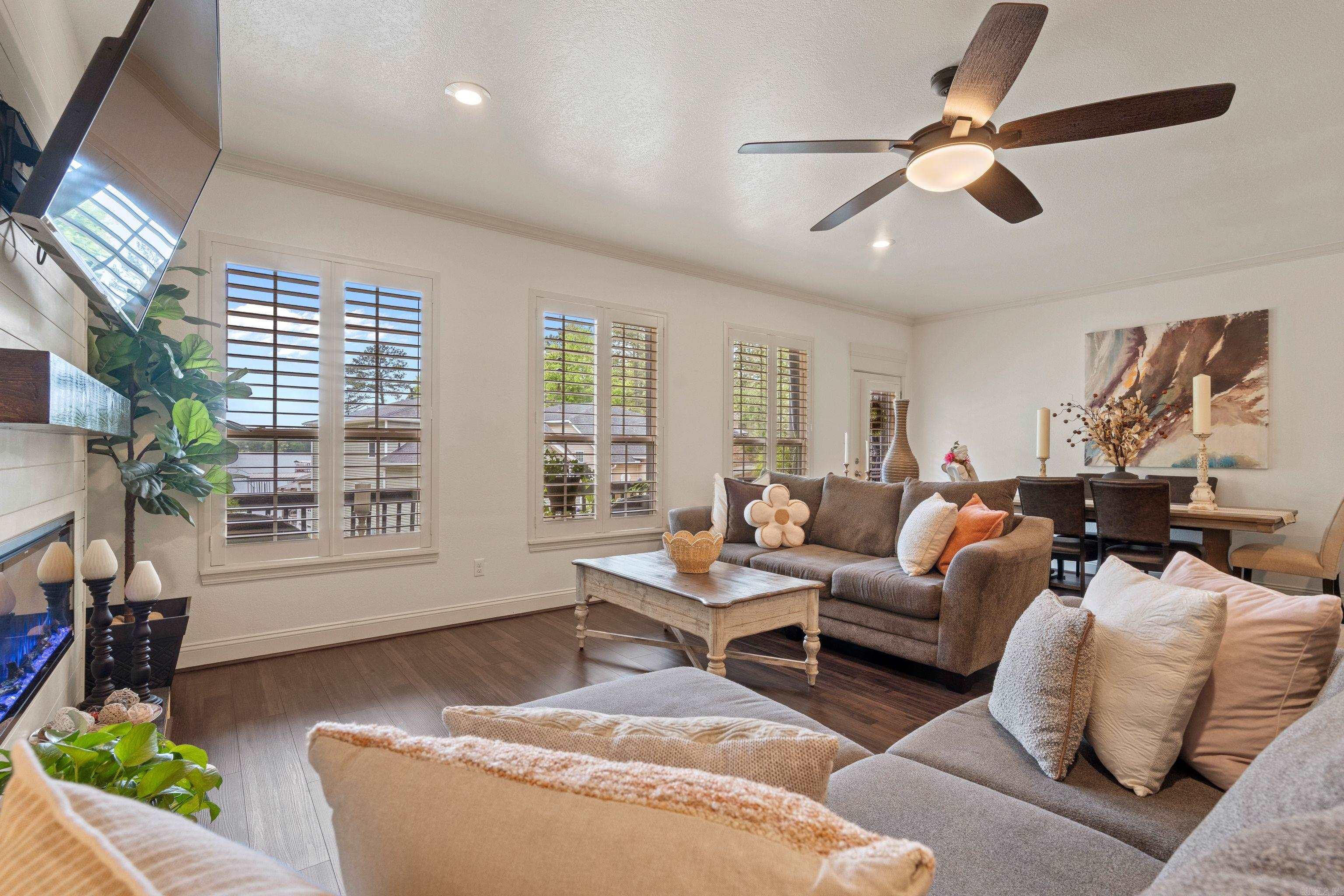 The Villas at Bayshore - Residential