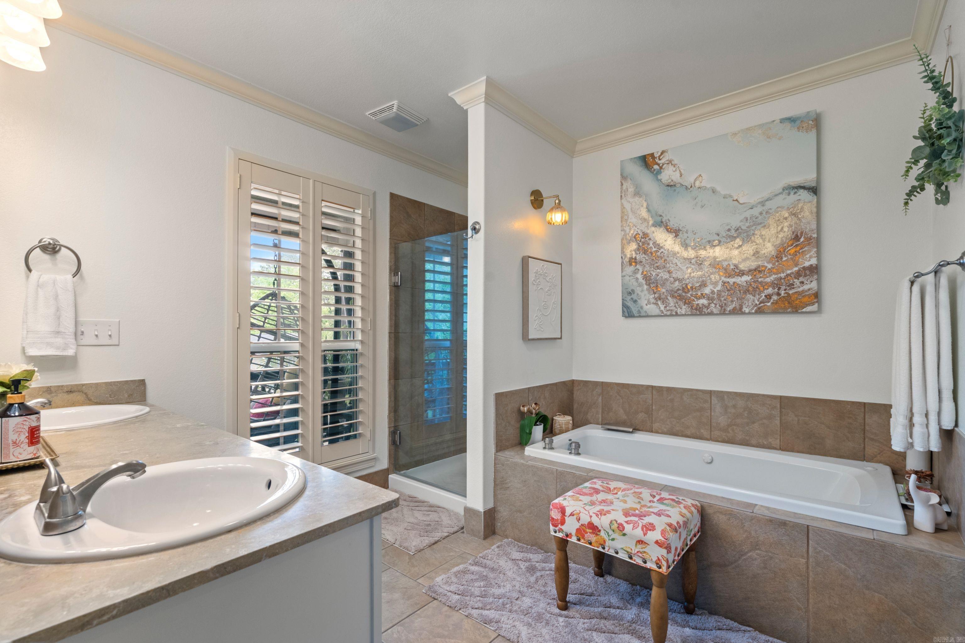 The Villas at Bayshore - Residential