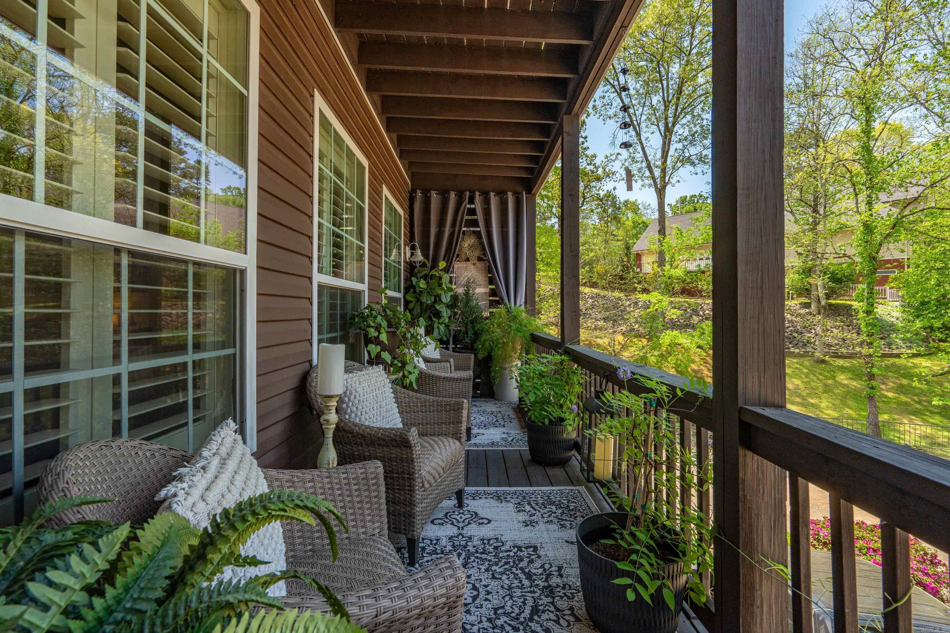 The Villas at Bayshore - Residential