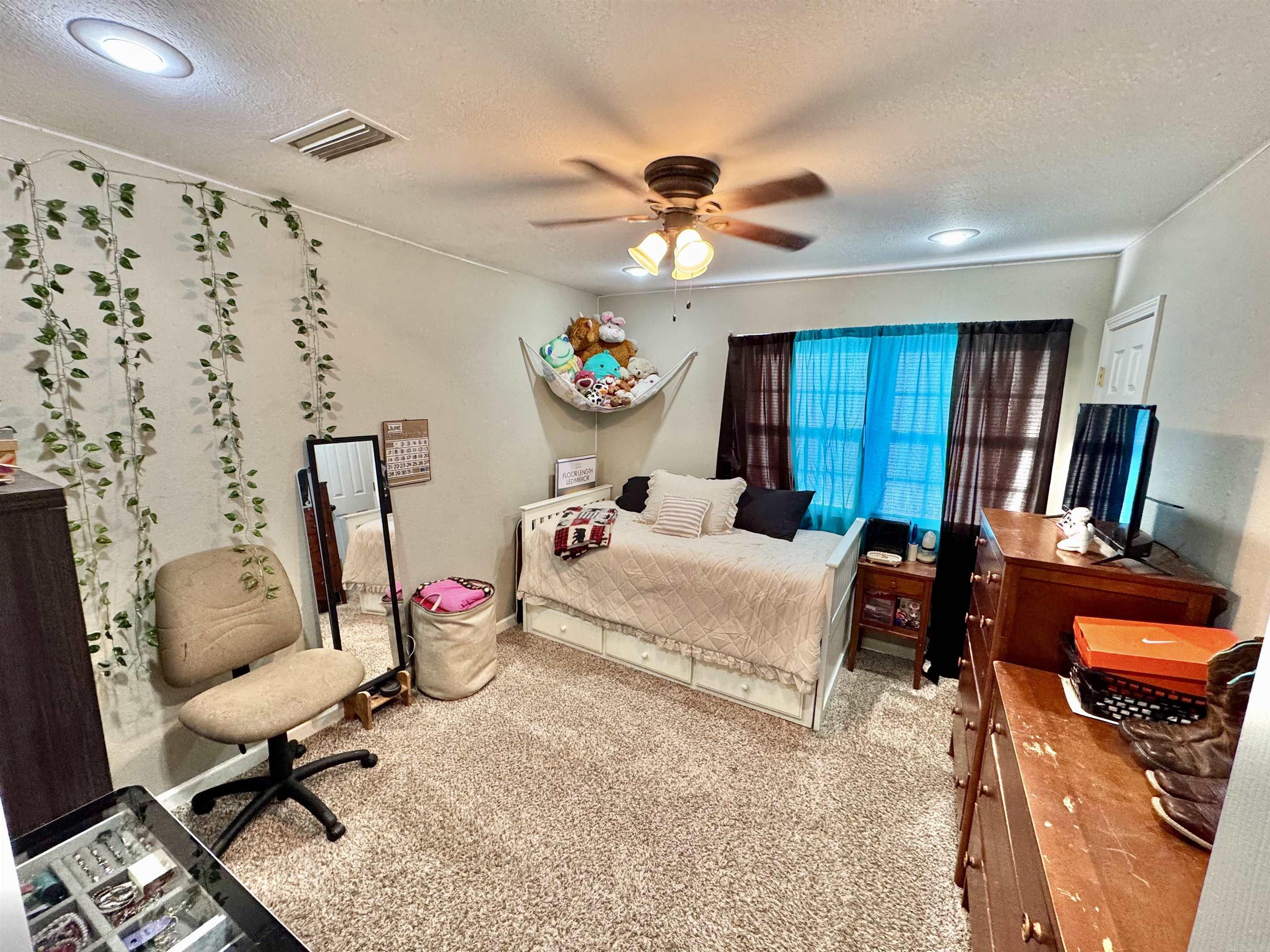 WHITEWATER ESTATES - Residential