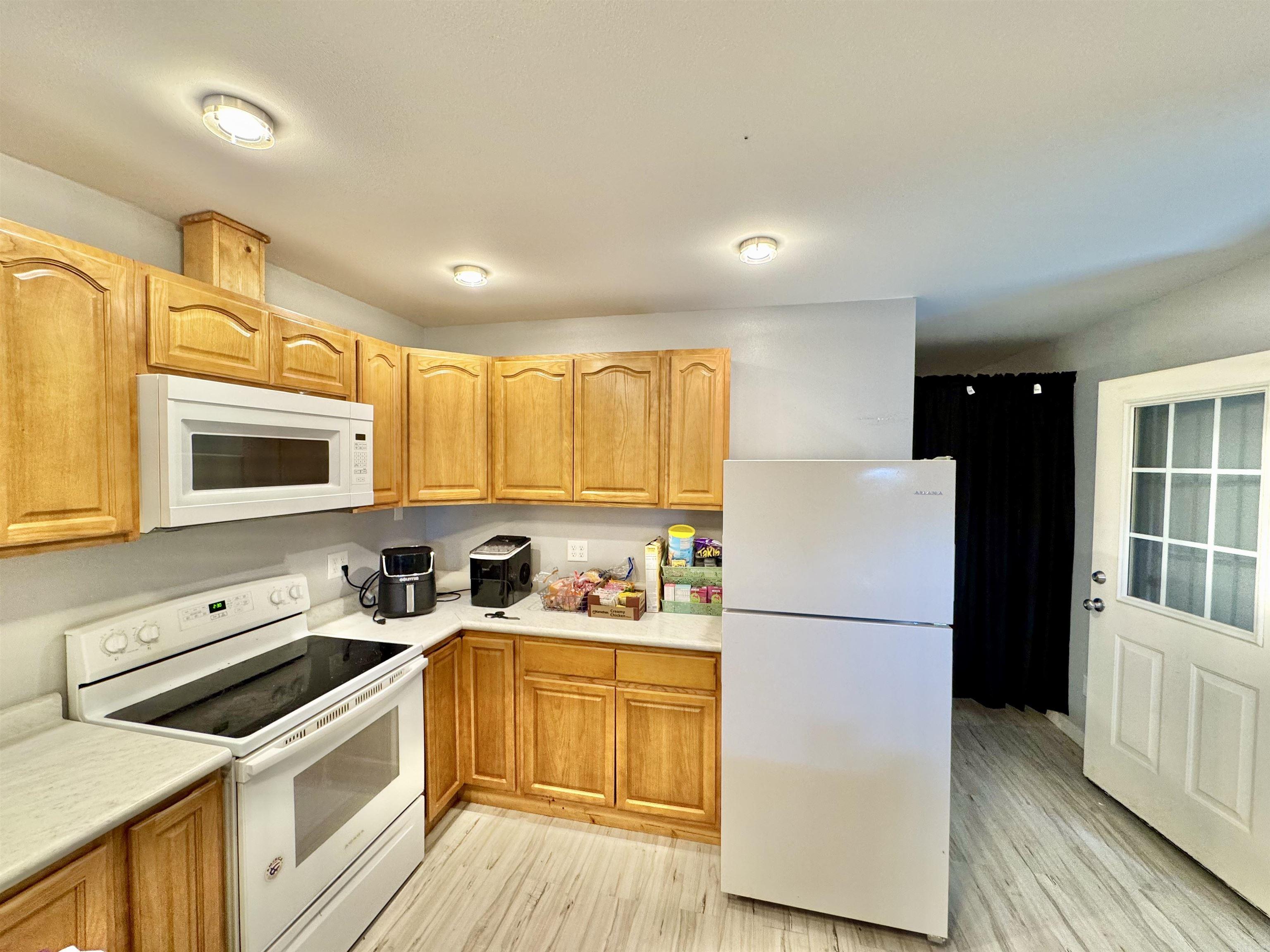 WHITEWATER ESTATES - Residential