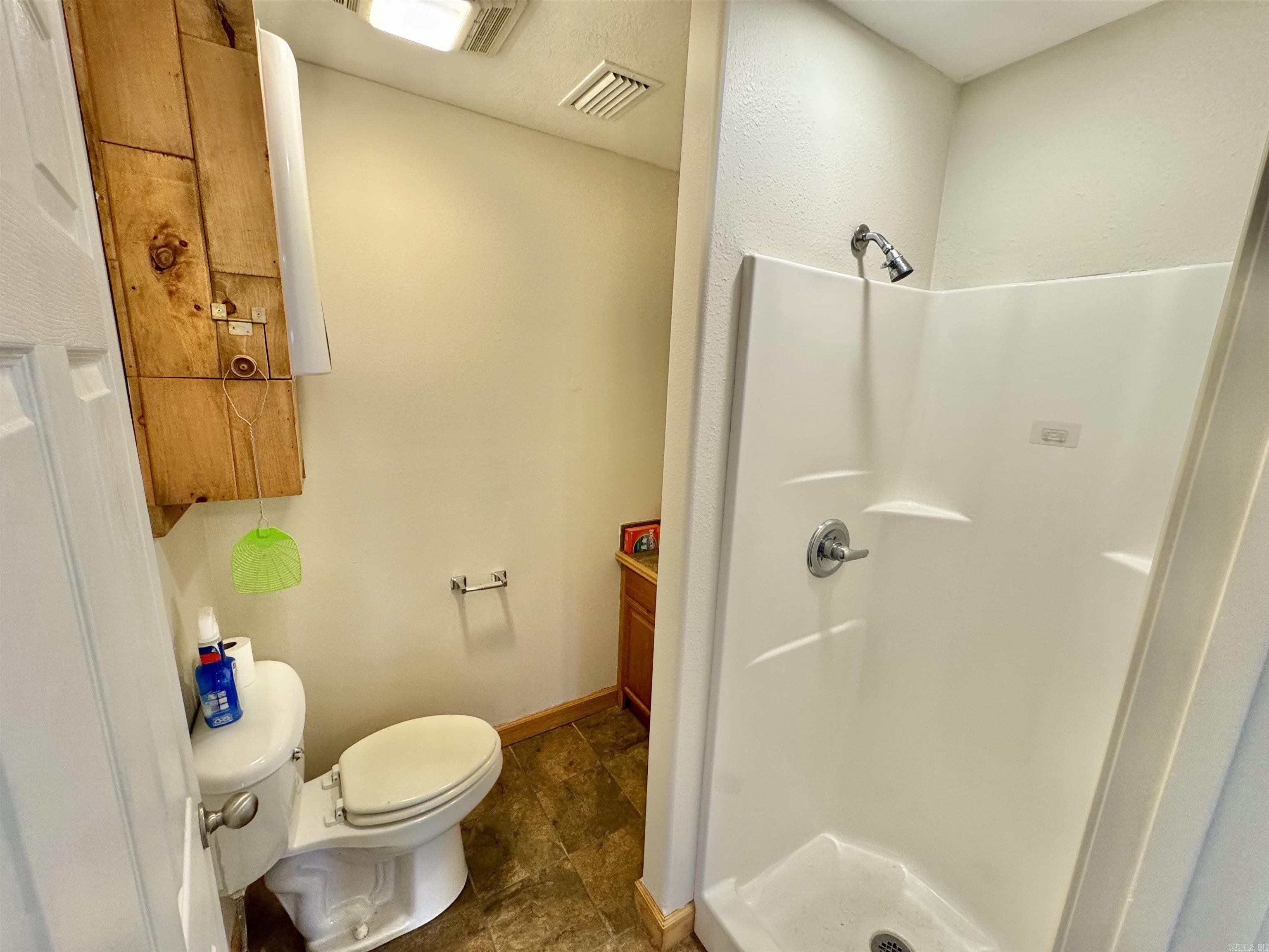 WHITEWATER ESTATES - Residential