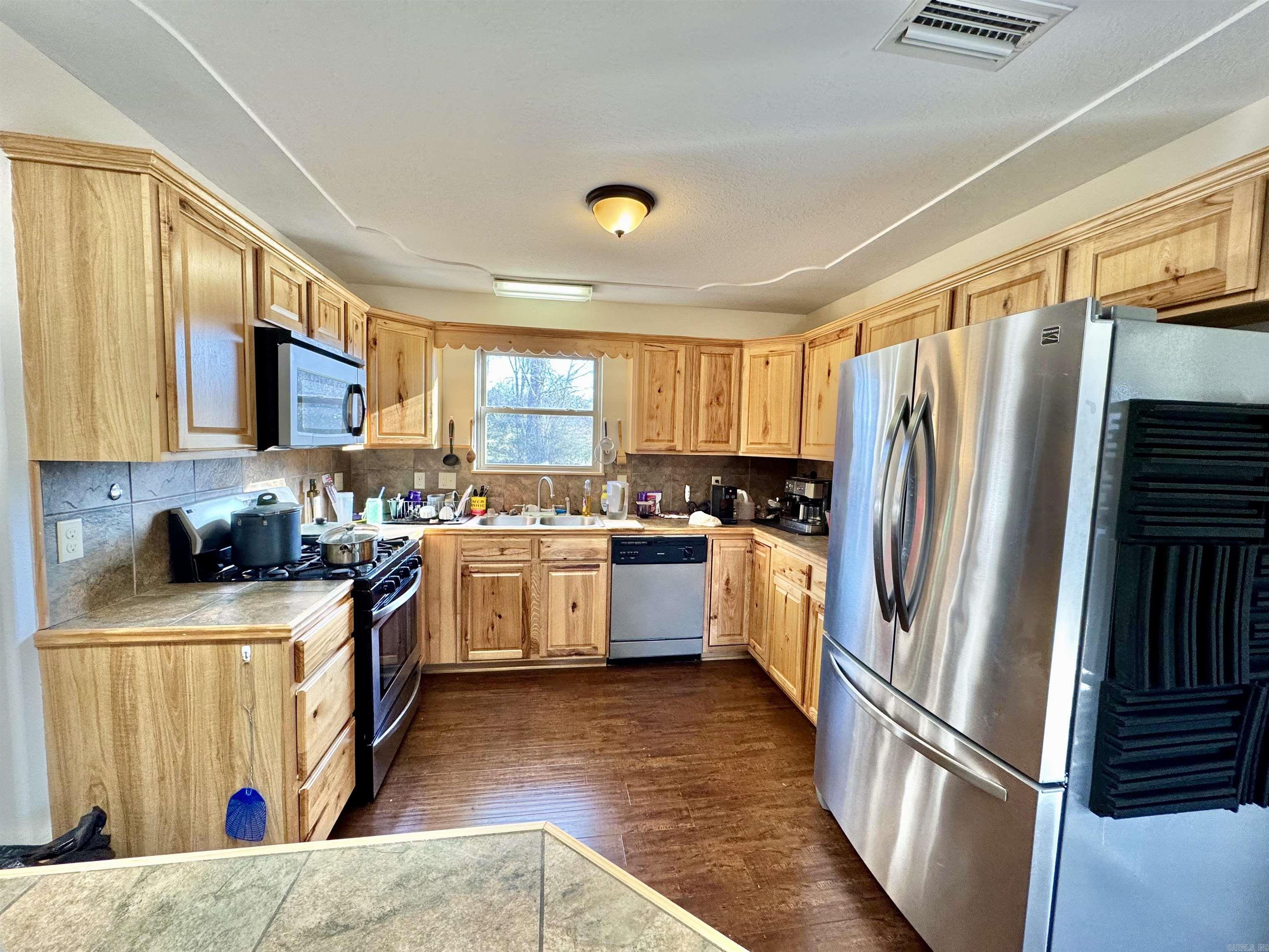 WHITEWATER ESTATES - Residential