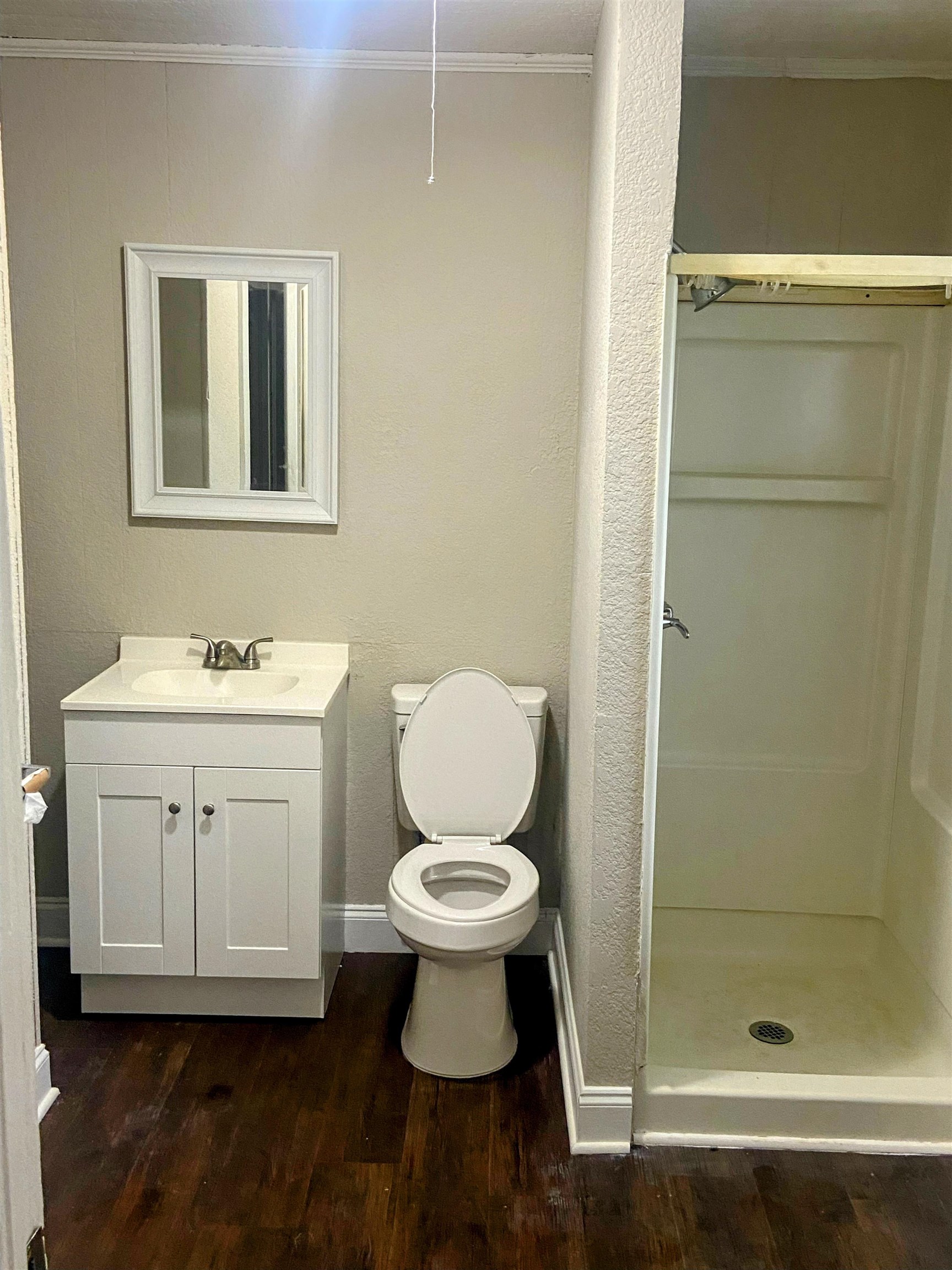 10-15-01 - Residential Lease