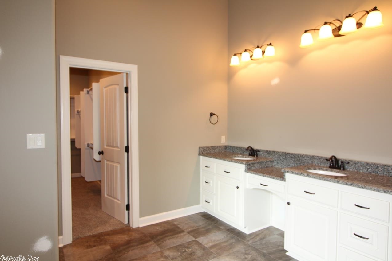 ALTA VISTA - Residential