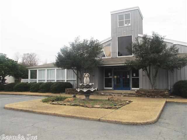 Lakewood Gardens has previously been a thriving garden center located in the hub of North Little Rock. It is located on one of North Little Rocks' busiest streets, right off of Interstate 40. The main building on the property features 4,000 sq.ft. which was used as the sales building and five other structures that were utilized as green houses and storage areas for the garden center. This property does have a lease option for $7,000.00 per month. Please contact for more details.