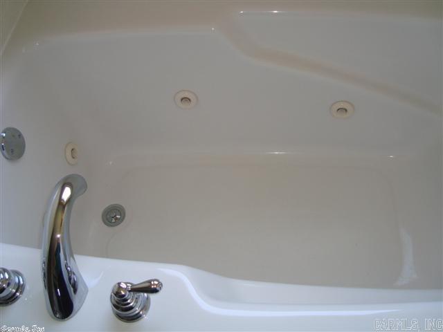 Willow Lake Estates - Residential Lease