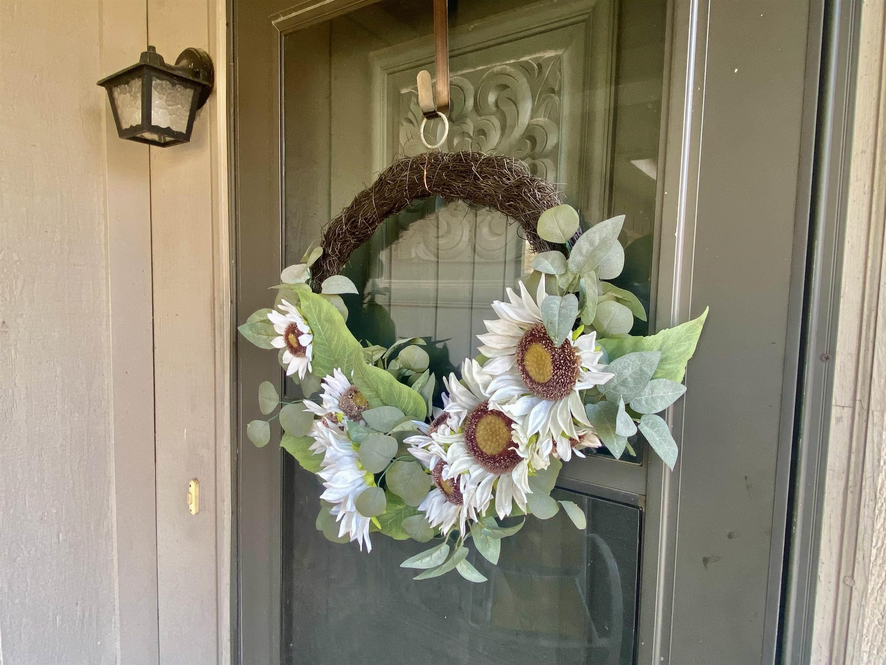 VALENCIA COURTS - Residential