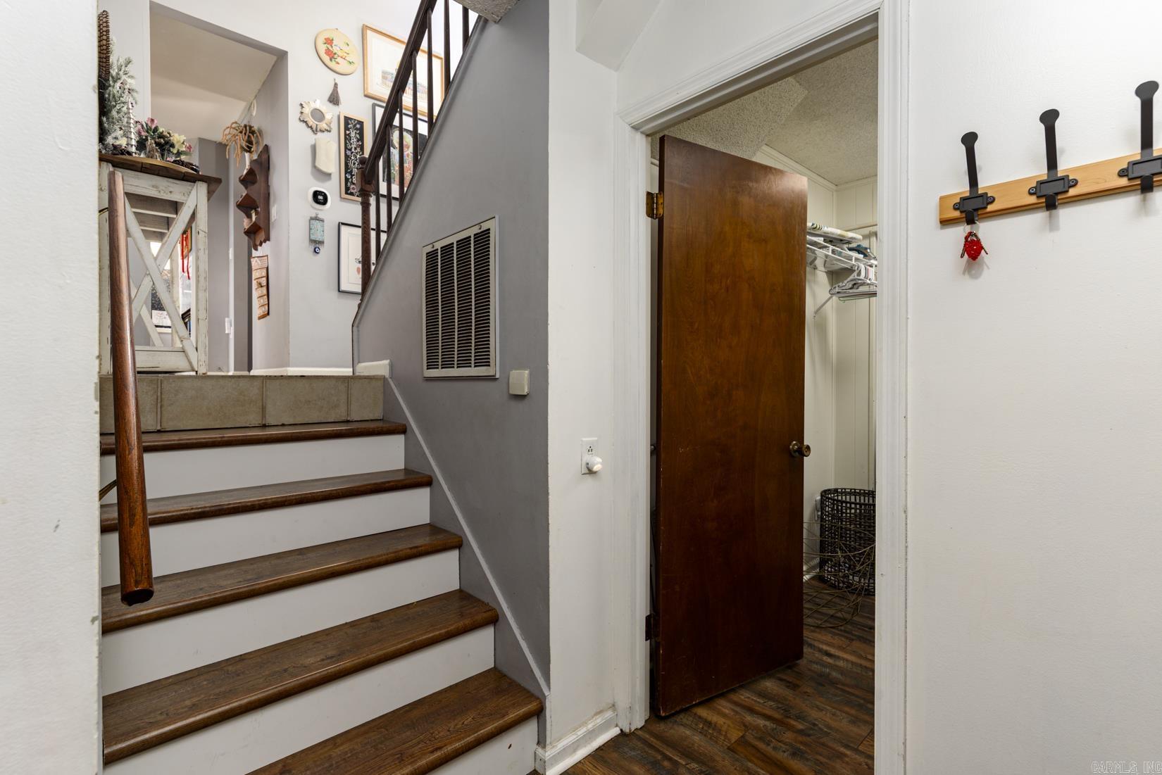 WALNUT VALLEY - Residential