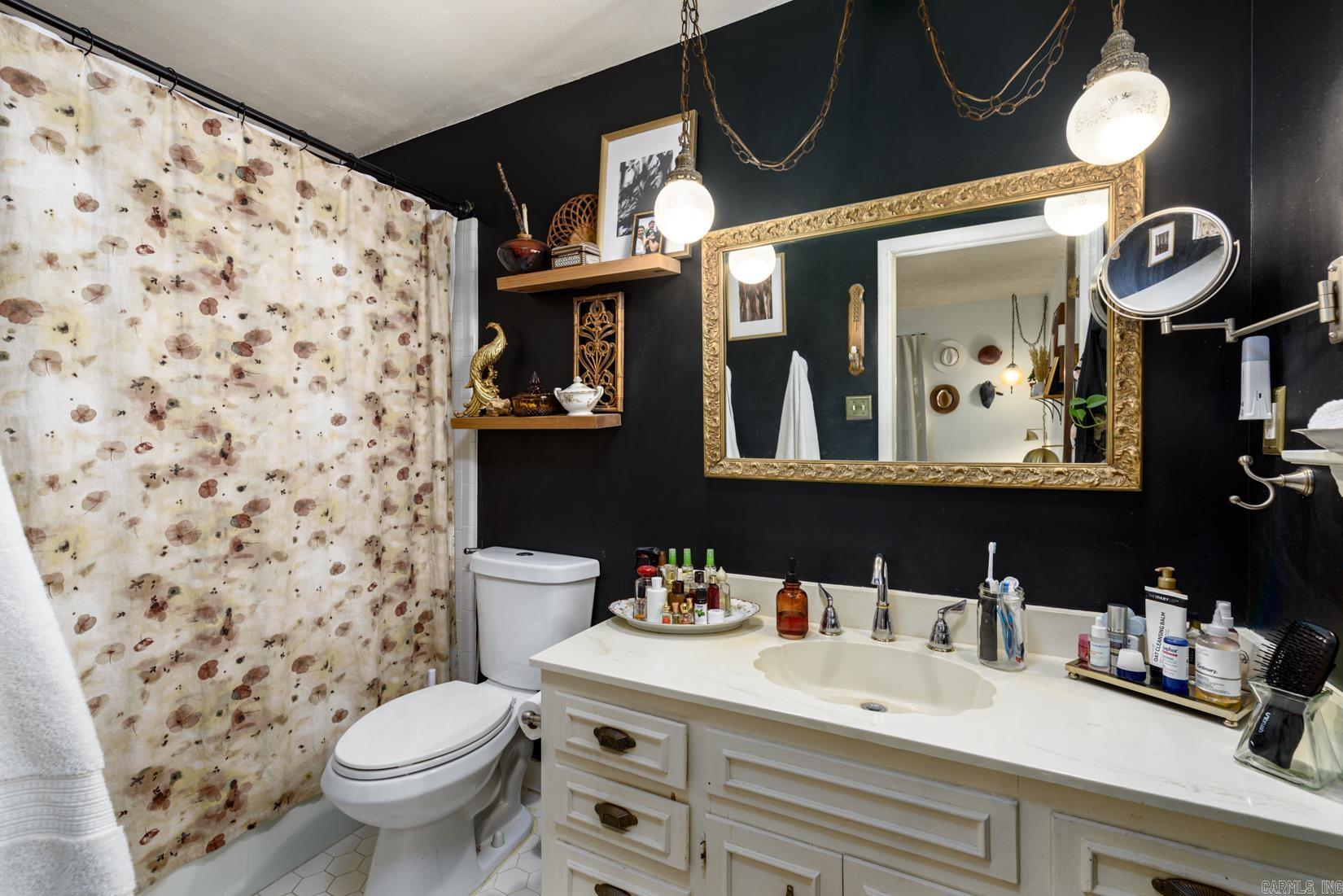 WALNUT VALLEY - Residential