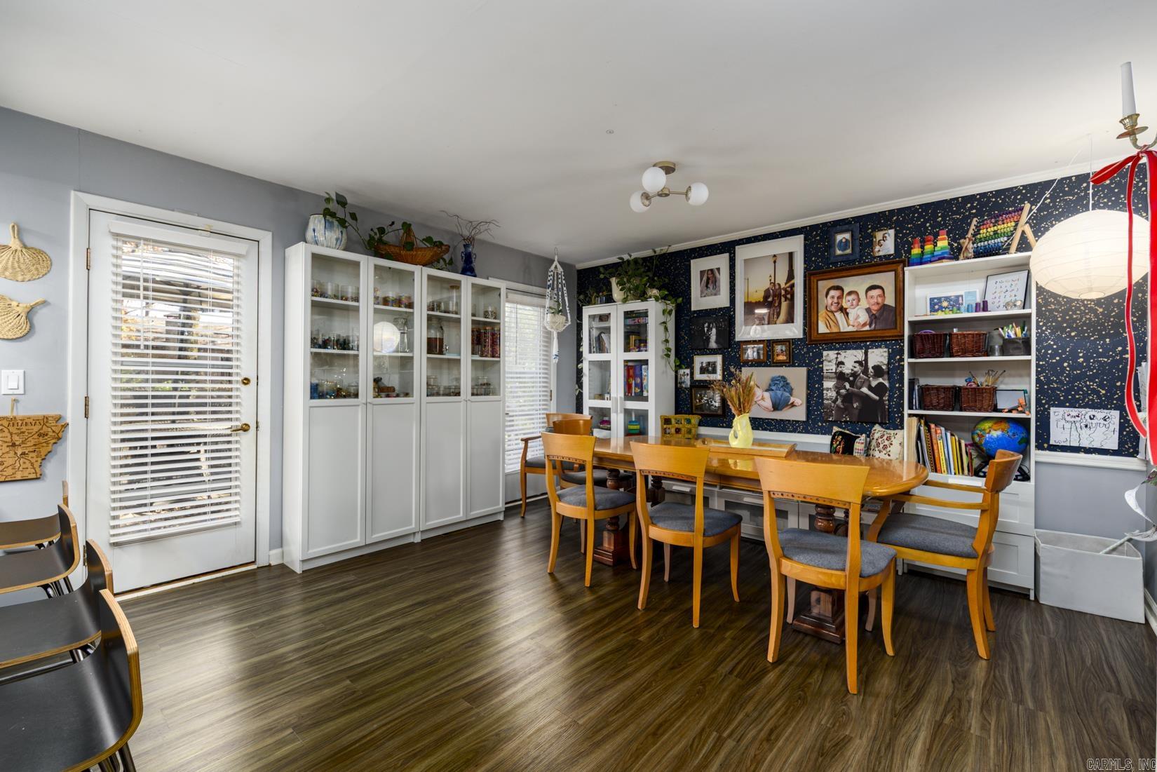 WALNUT VALLEY - Residential