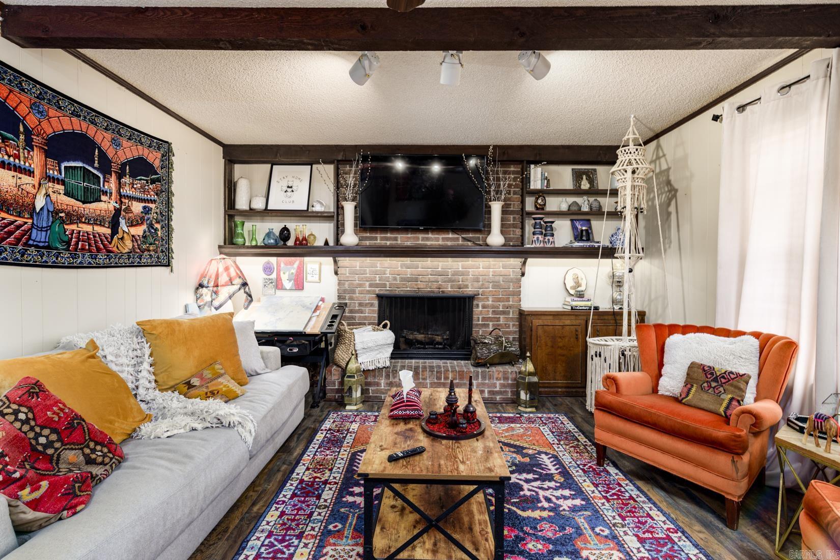 WALNUT VALLEY - Residential