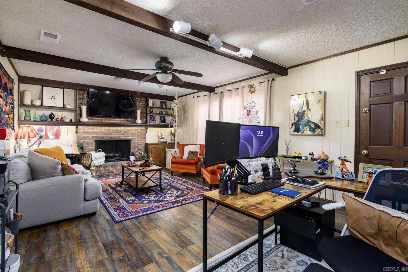 WALNUT VALLEY - Residential