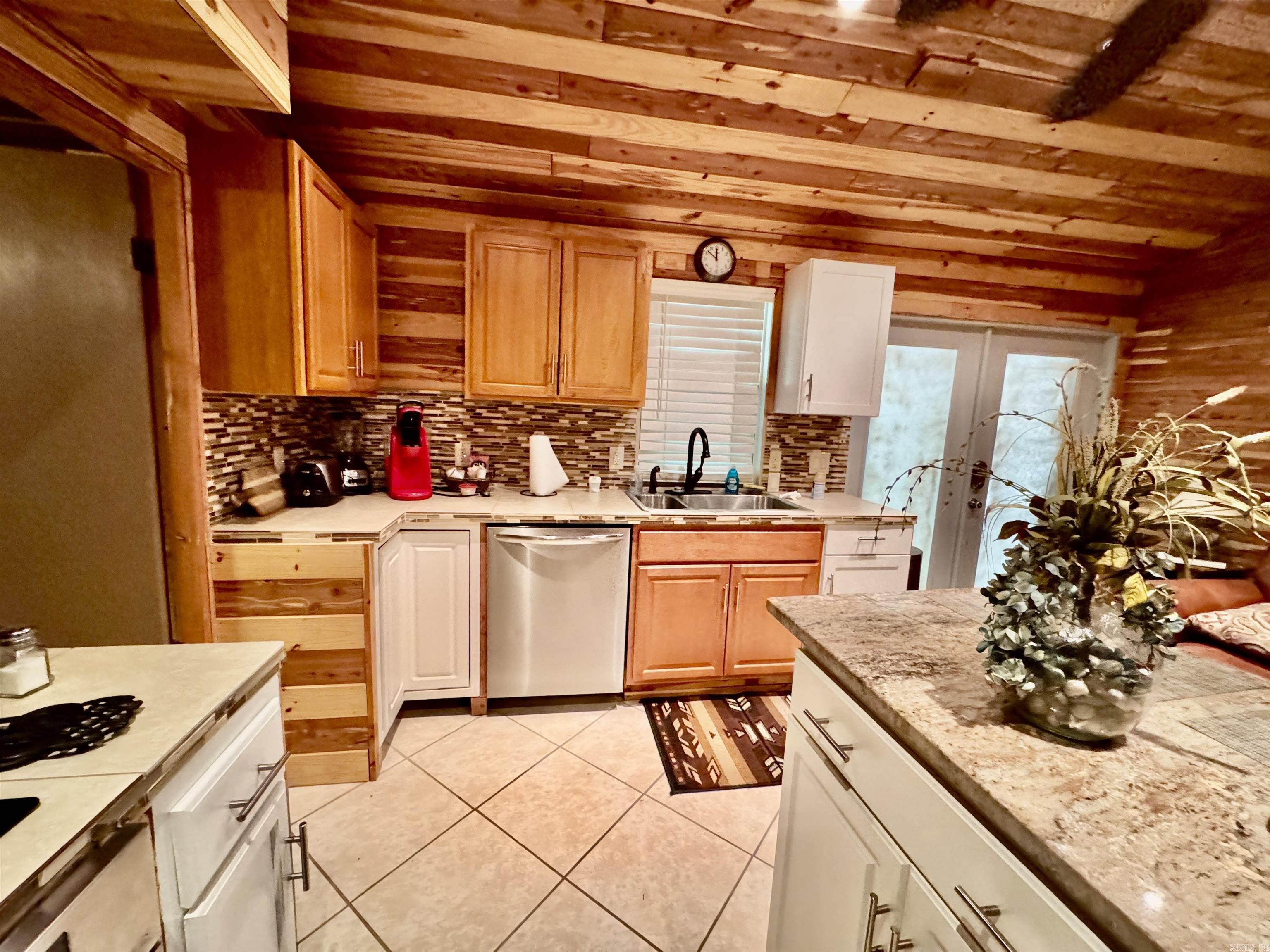 BELLE TERRE ESTATES - Residential
