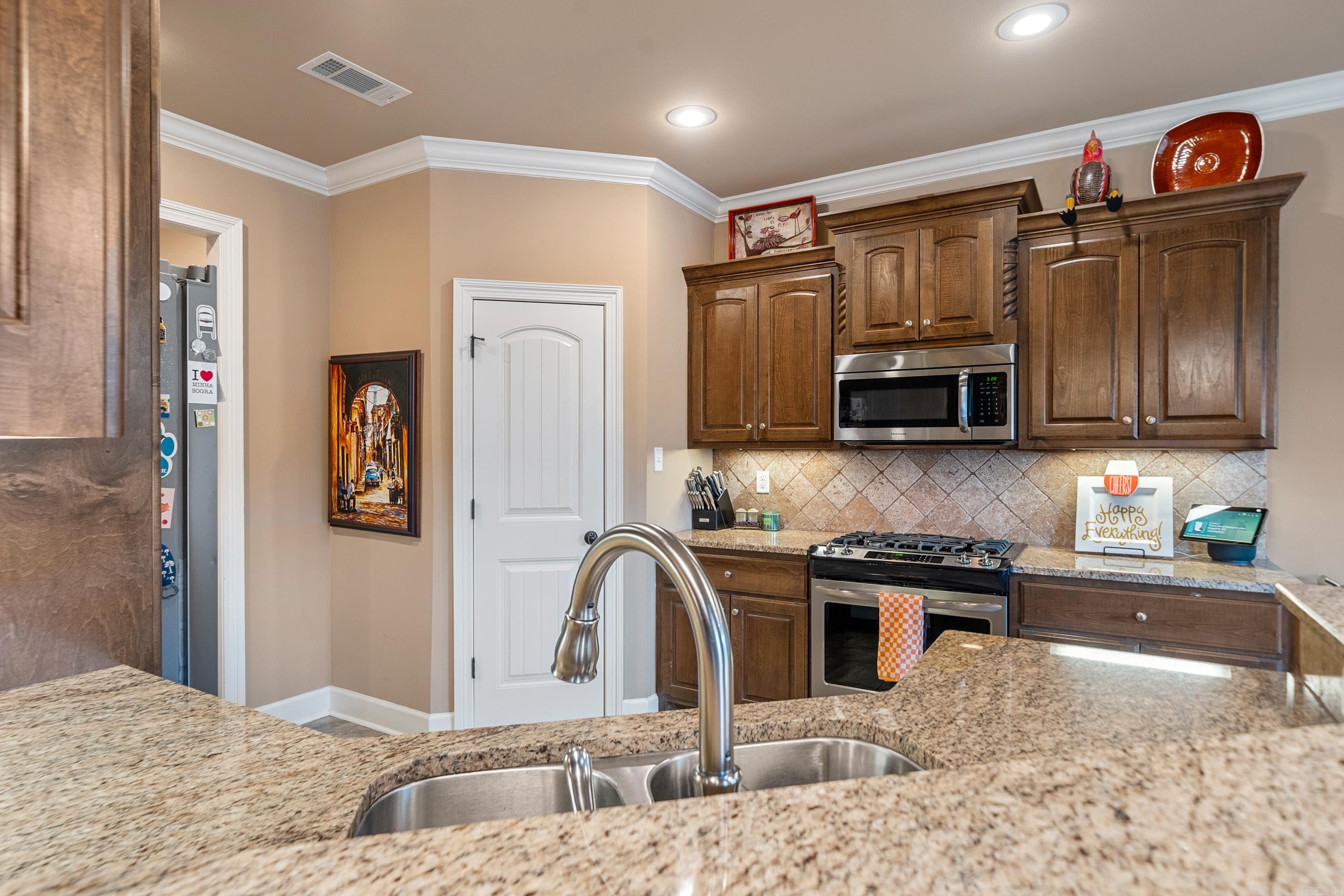 LOCHRIDGE ESTATES - Residential