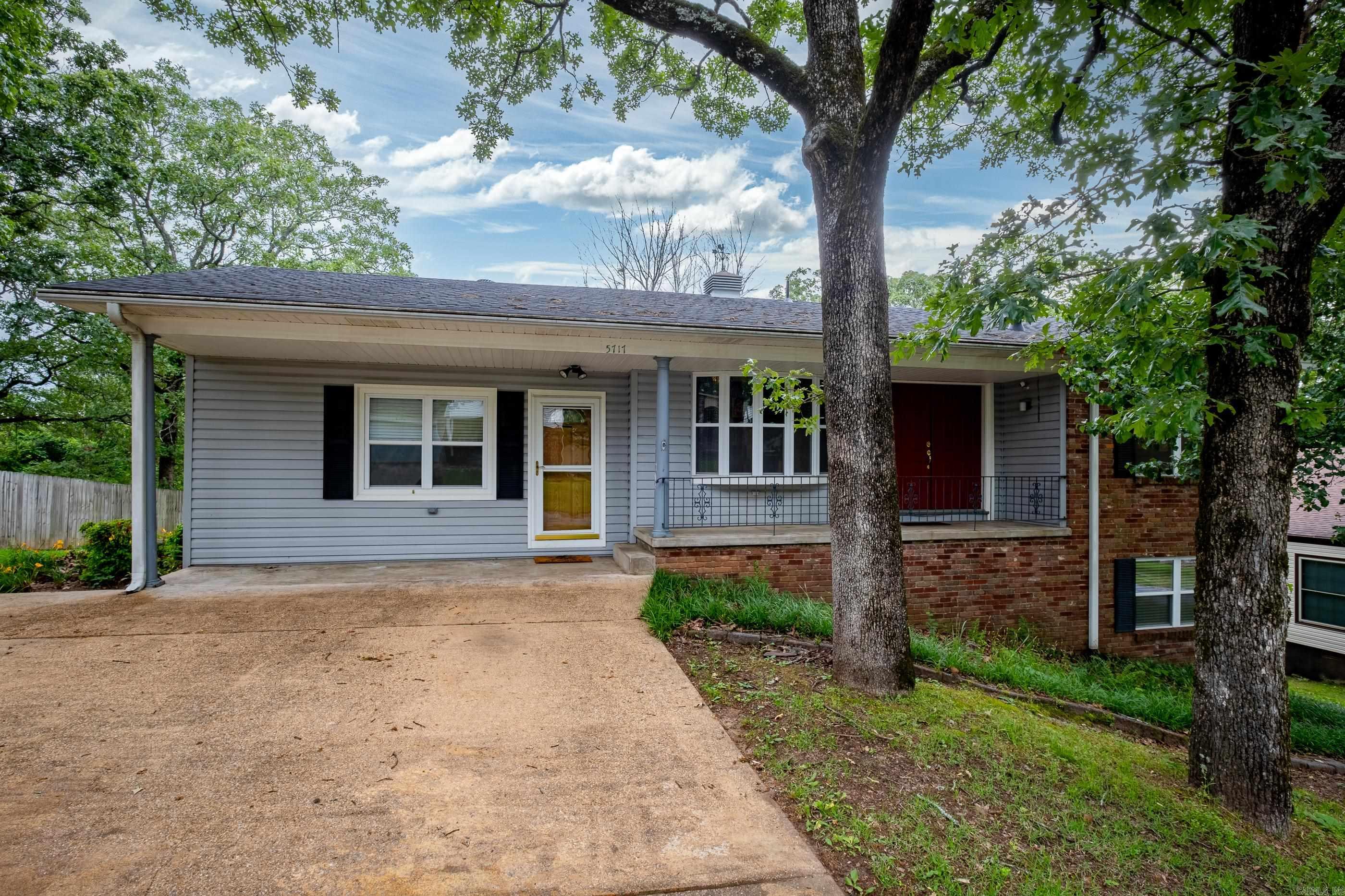 View North Little Rock, AR 72116 house