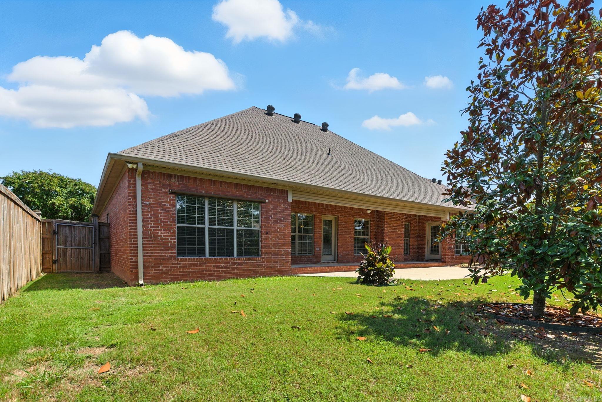 COUNTRY CLUB OF ARK THE - Residential