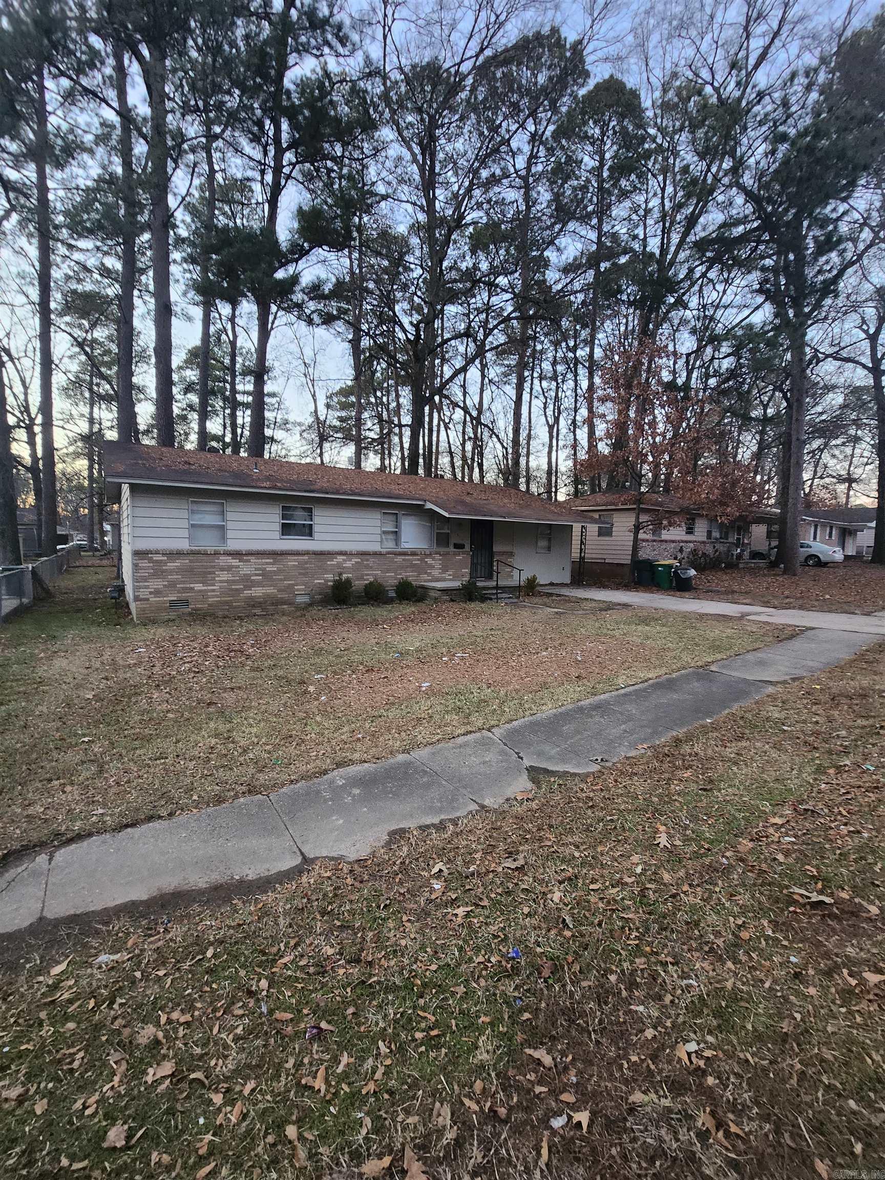 TRADEWINDS - Residential