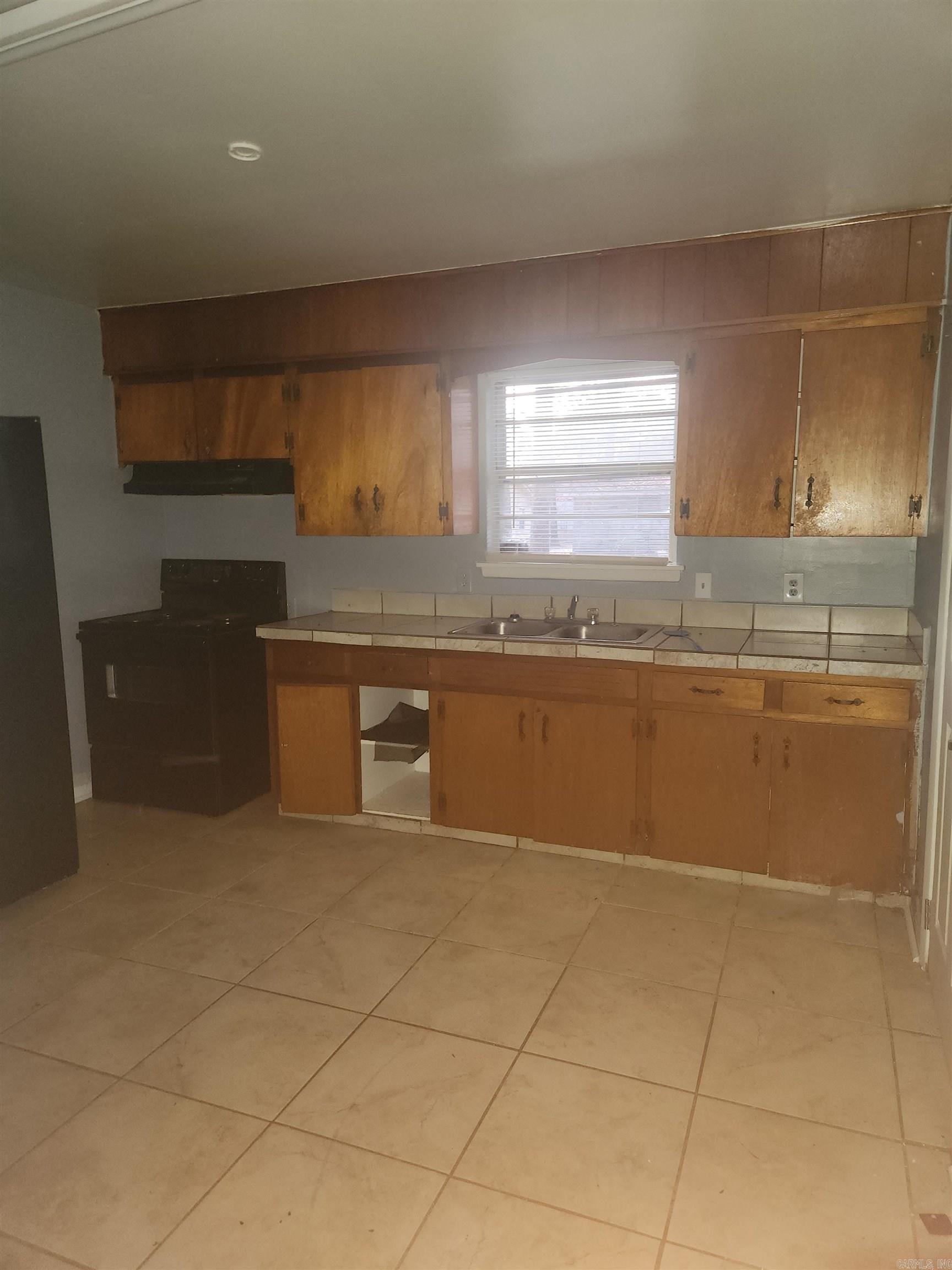 TRADEWINDS - Residential