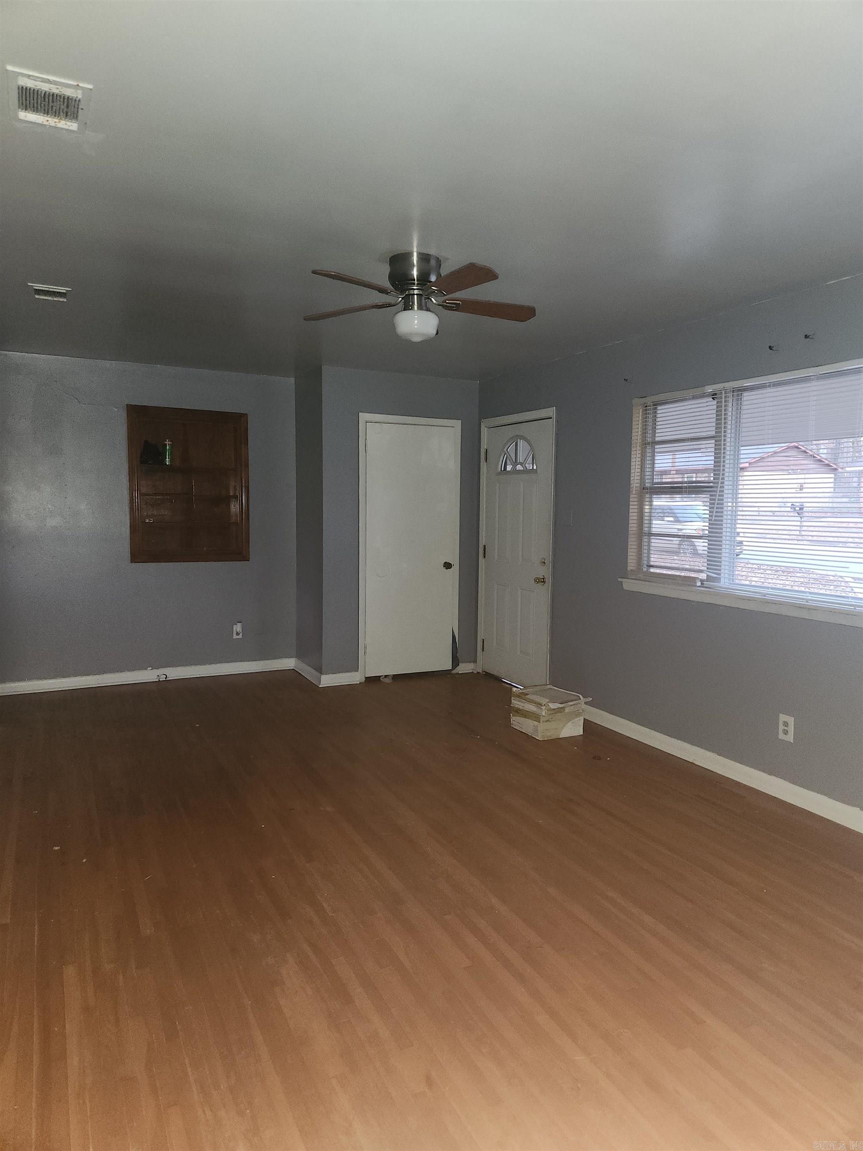 TRADEWINDS - Residential