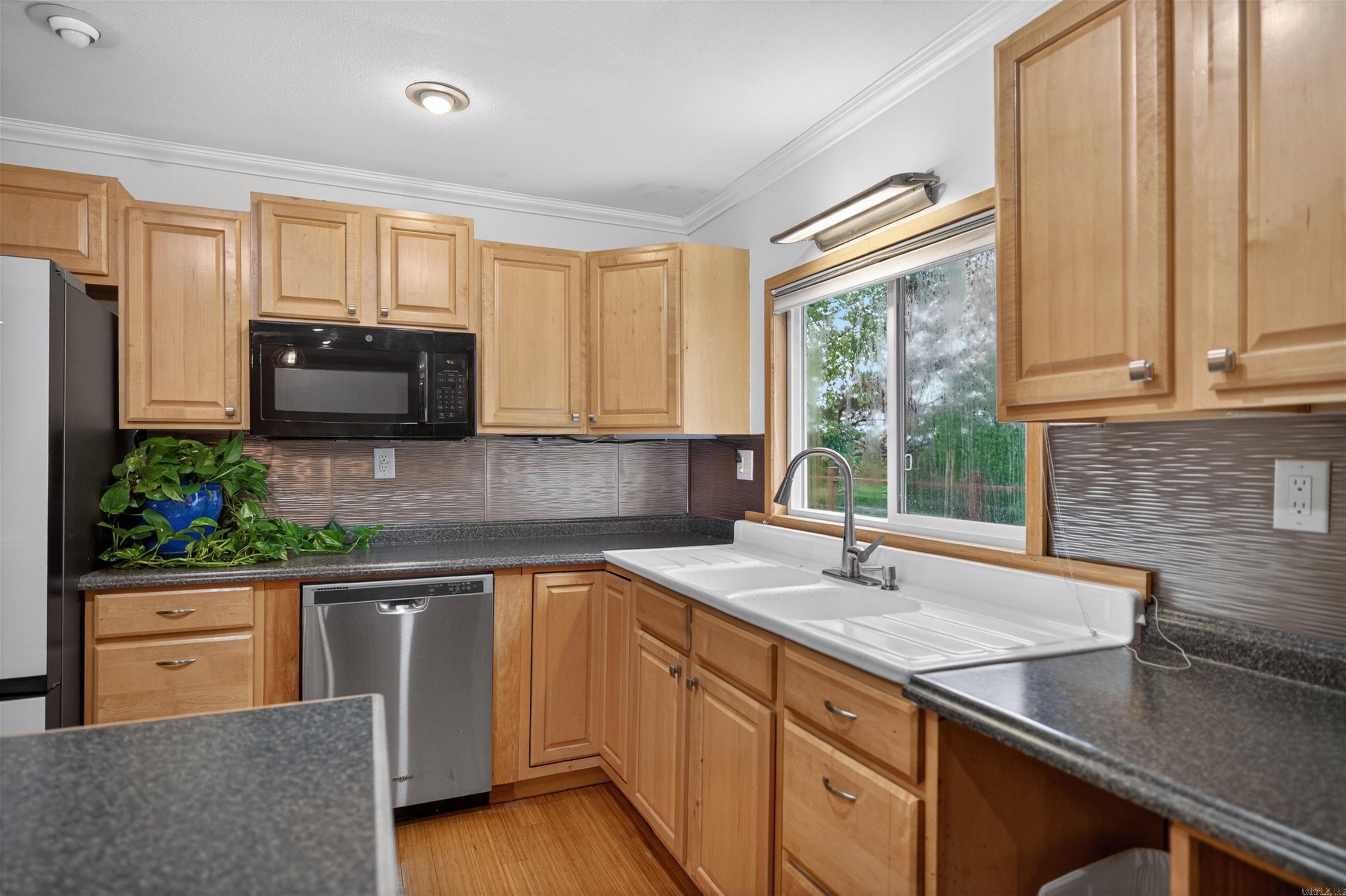 WISHFUL THINKING LAKE ESTATES - Residential