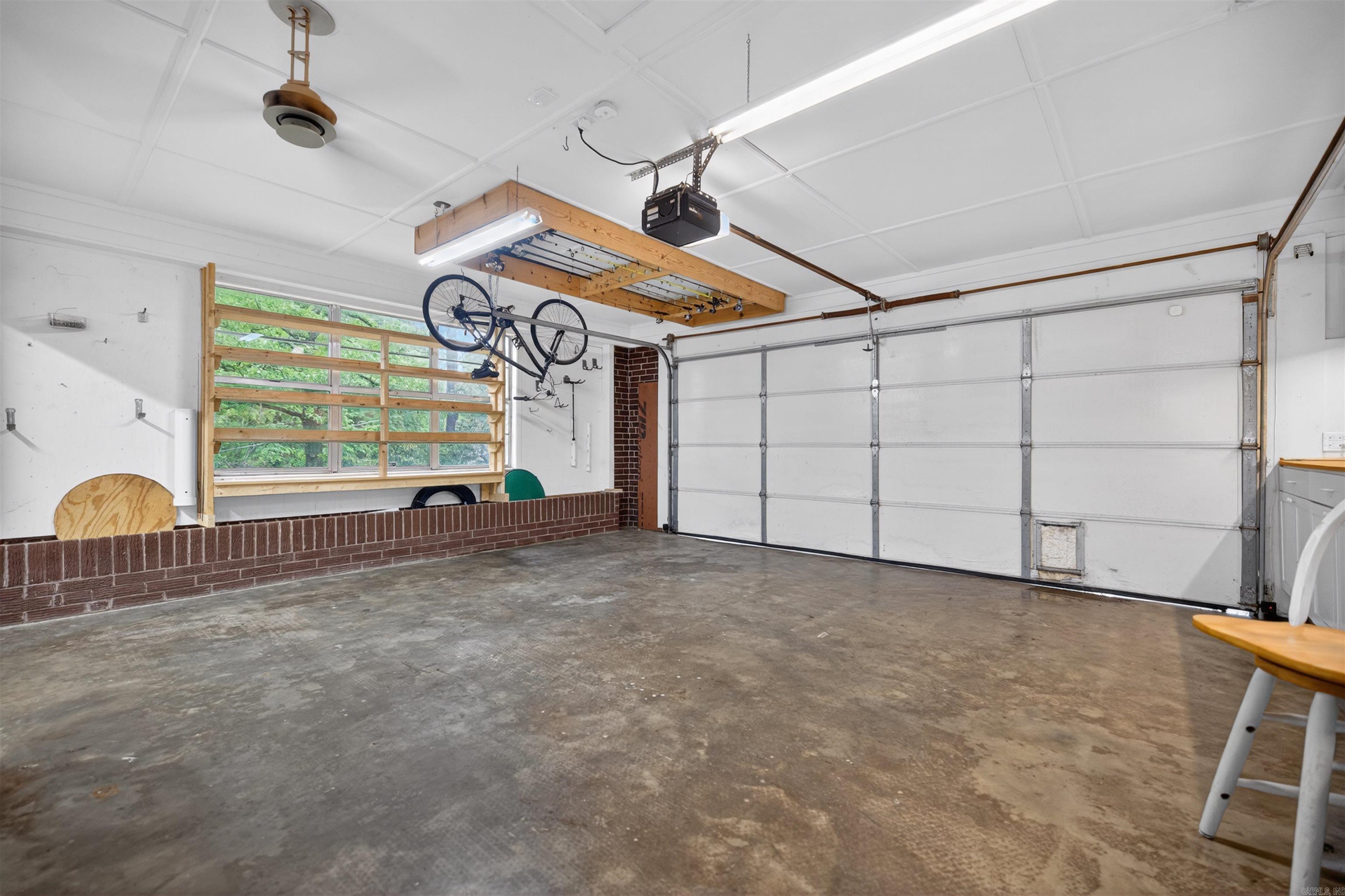 WISHFUL THINKING LAKE ESTATES - Residential