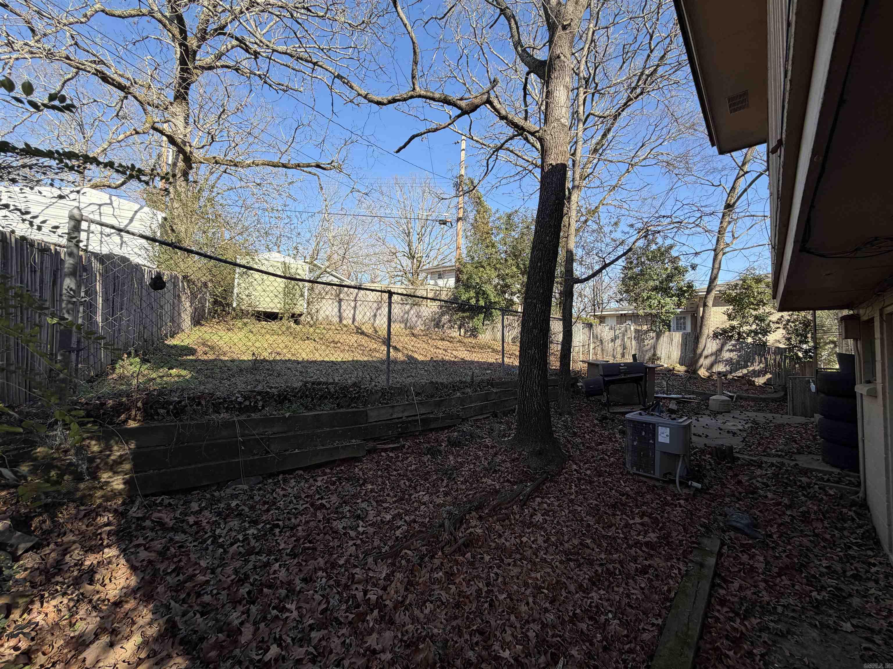 ARROW HEAD MANOR - Residential