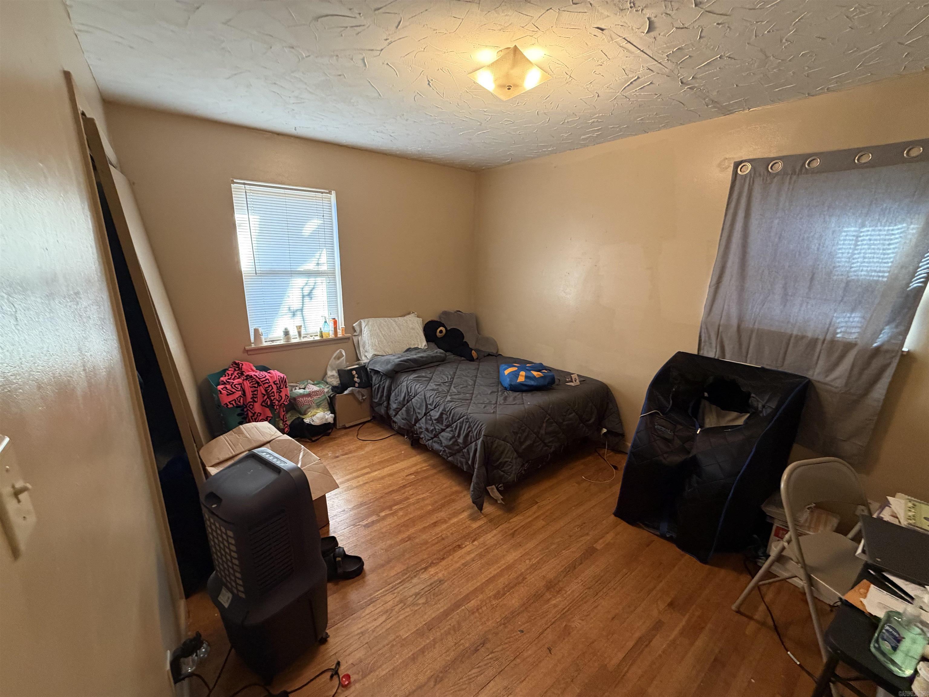 ARROW HEAD MANOR - Residential