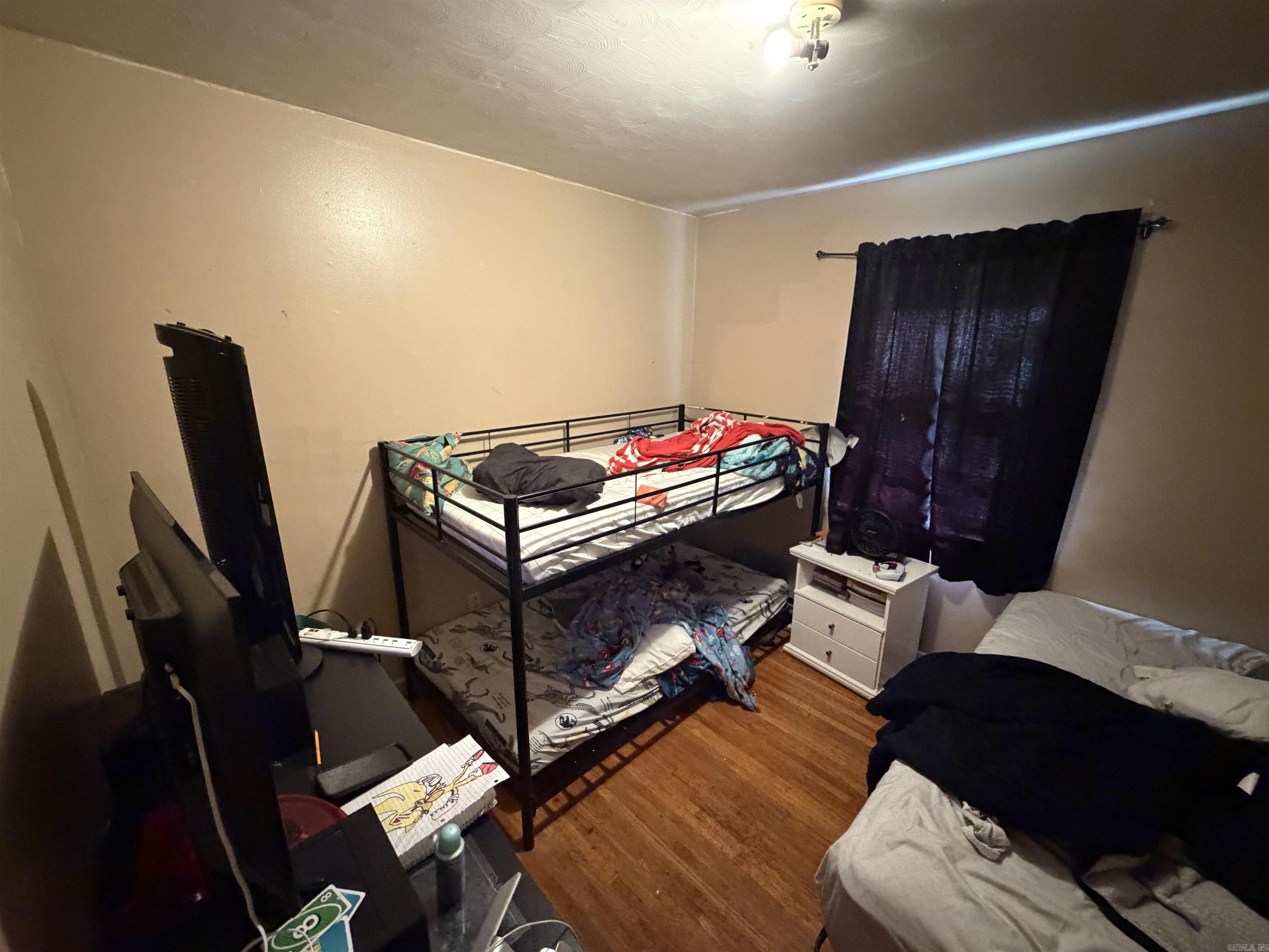 ARROW HEAD MANOR - Residential