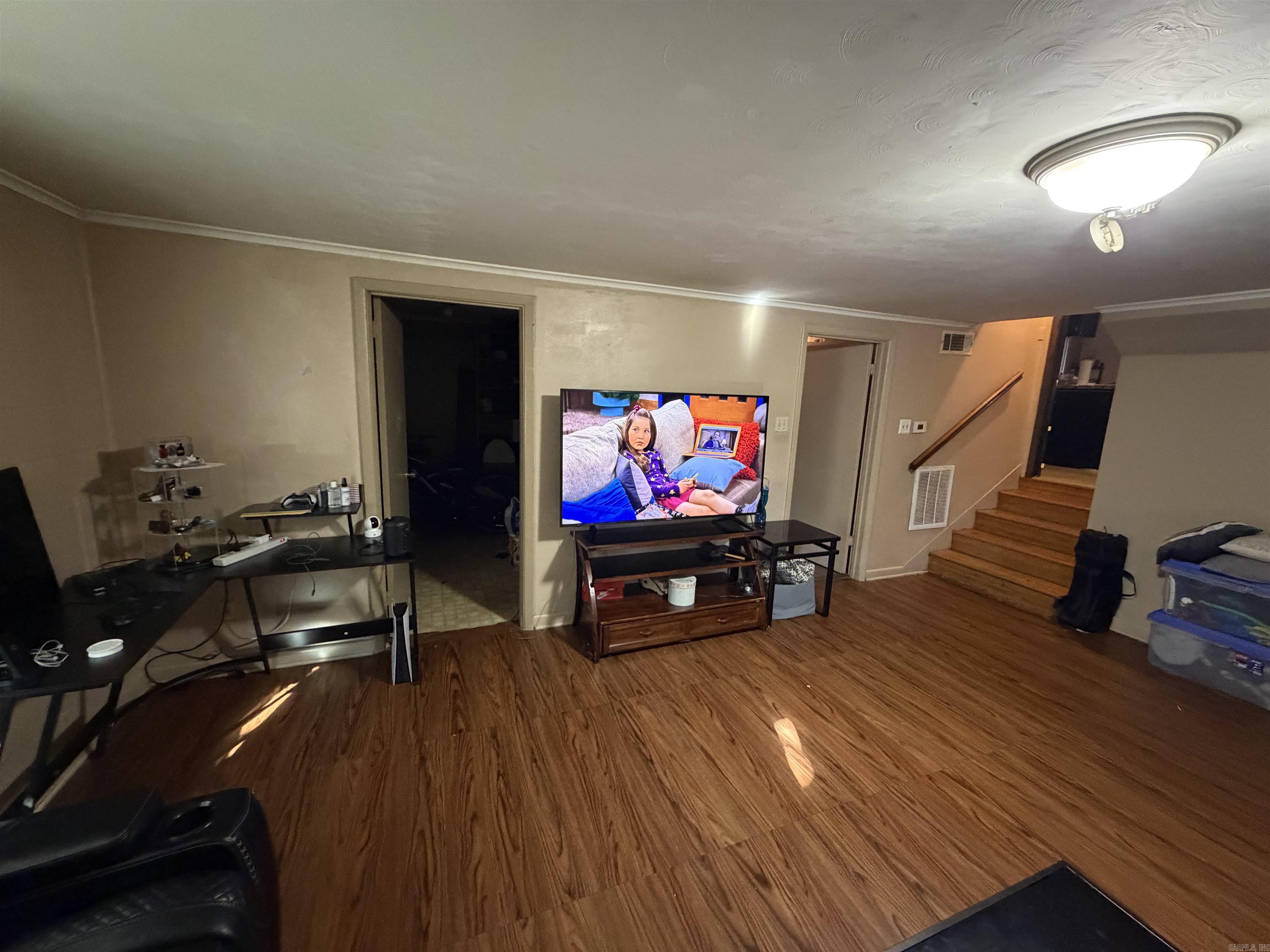 ARROW HEAD MANOR - Residential