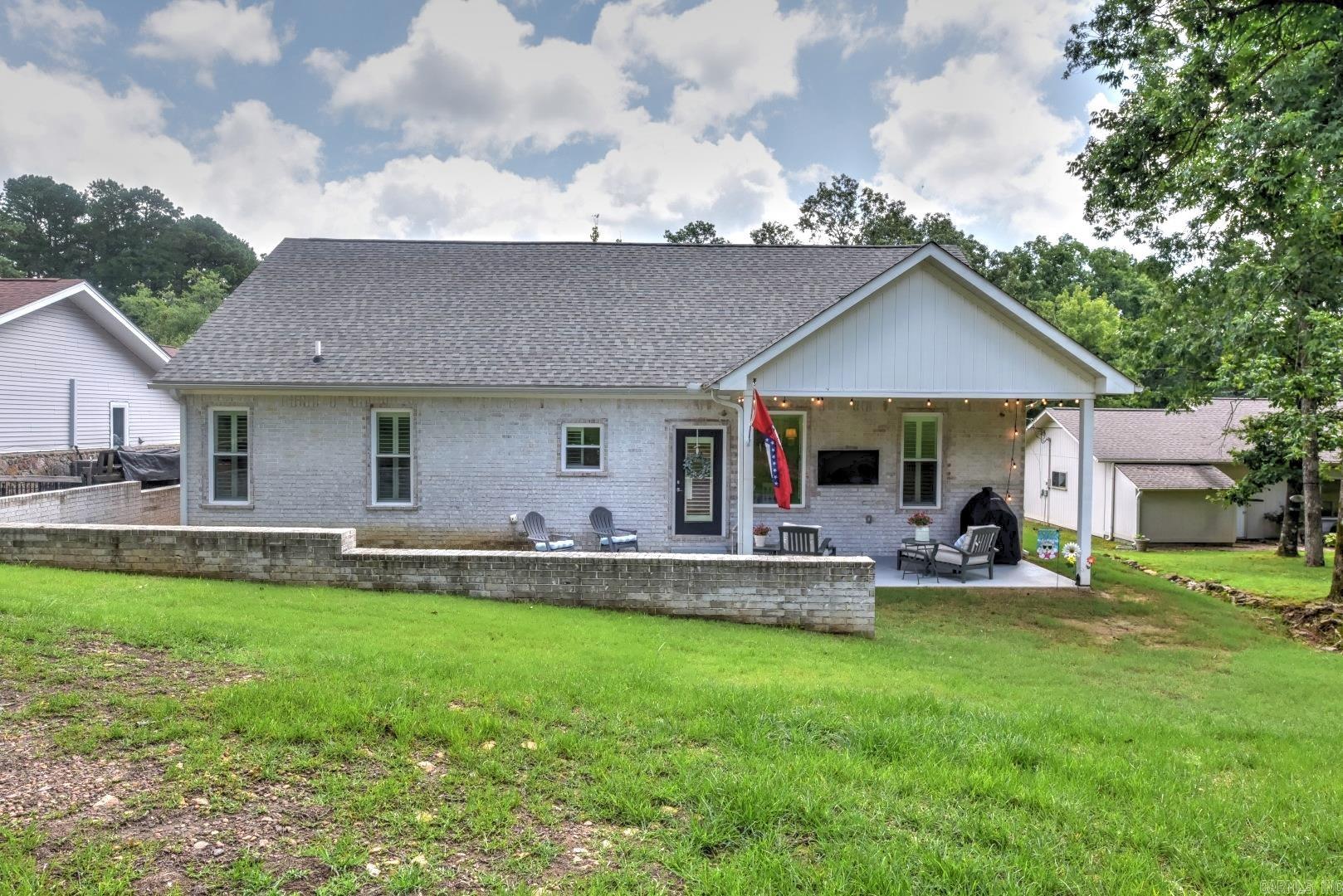 INDIAN HILLS - Residential