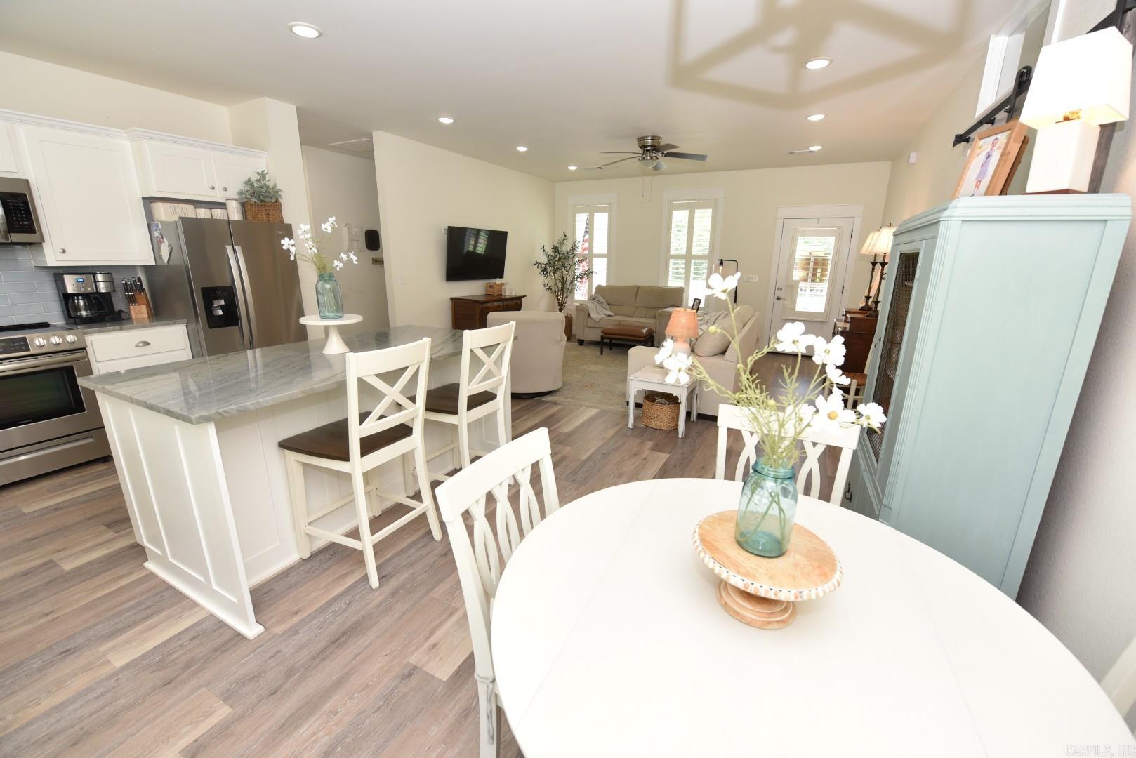 INDIAN HILLS - Residential
