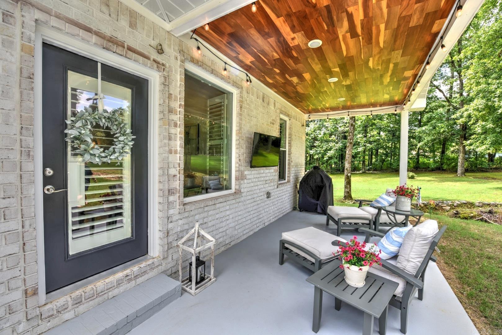INDIAN HILLS - Residential