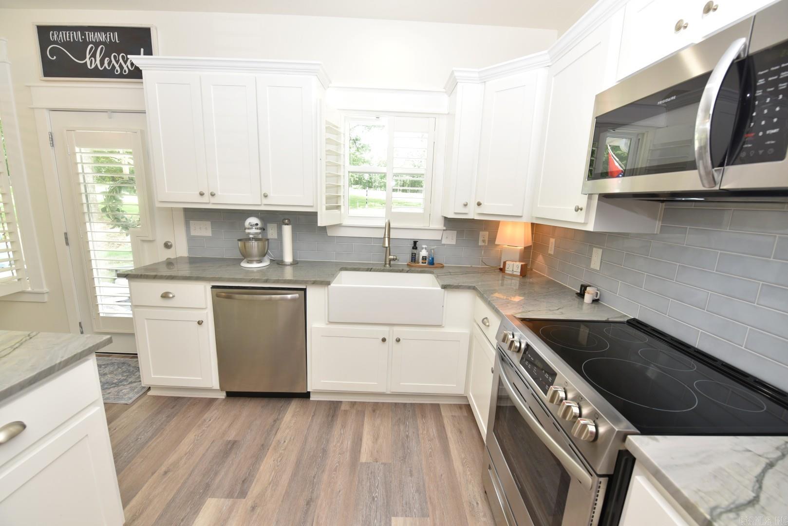 INDIAN HILLS - Residential