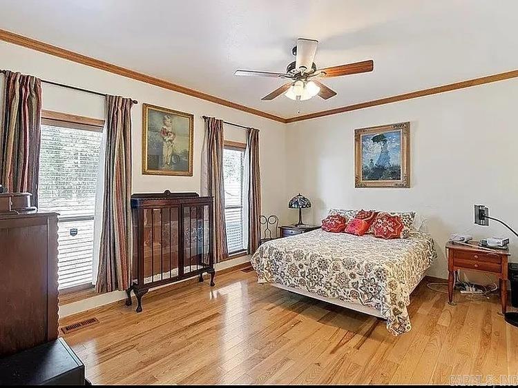 EAGLES NEST - Residential