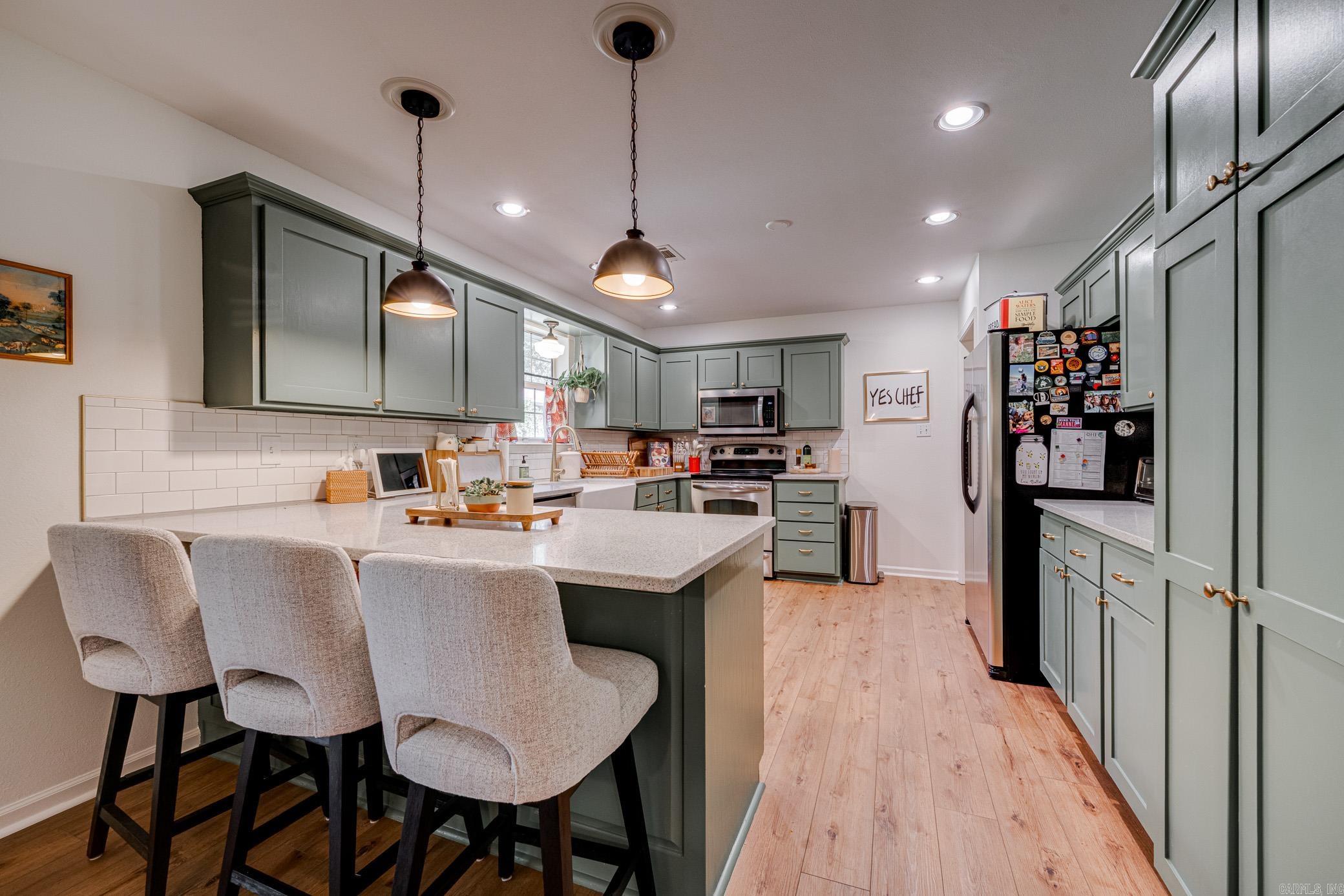 CHRISTINA VALLEY - Residential