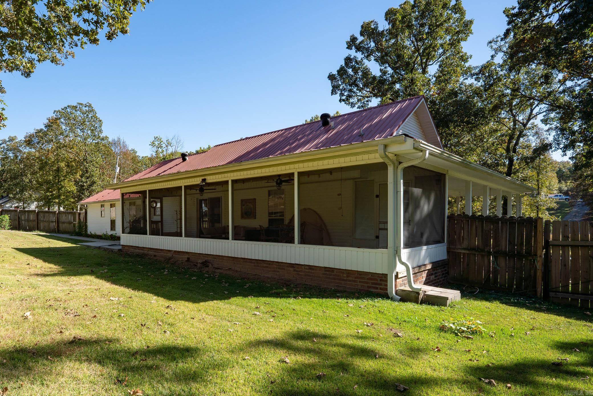 CHRISTINA VALLEY - Residential