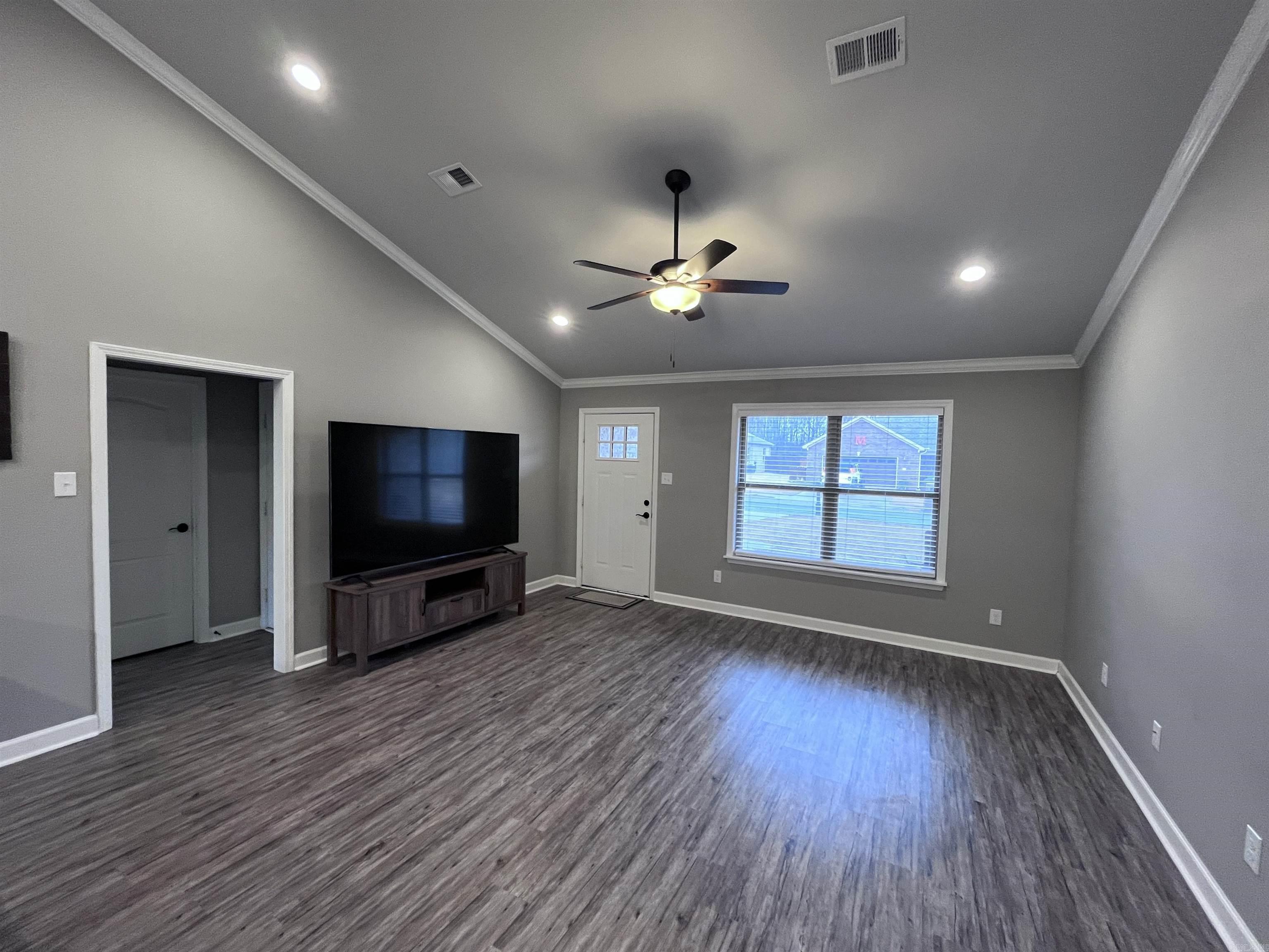 Deerfield Estates - Residential Lease