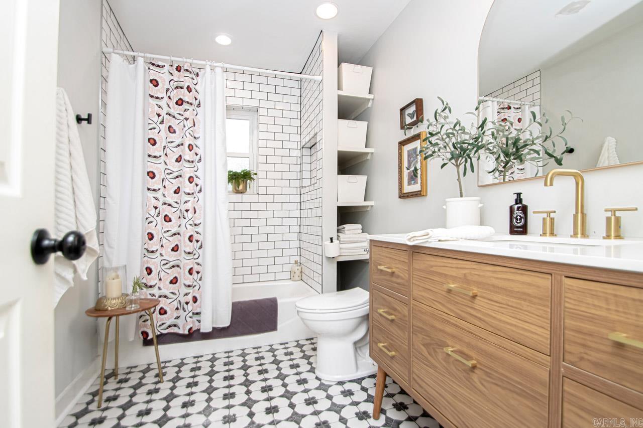 Leawood Heights - Residential